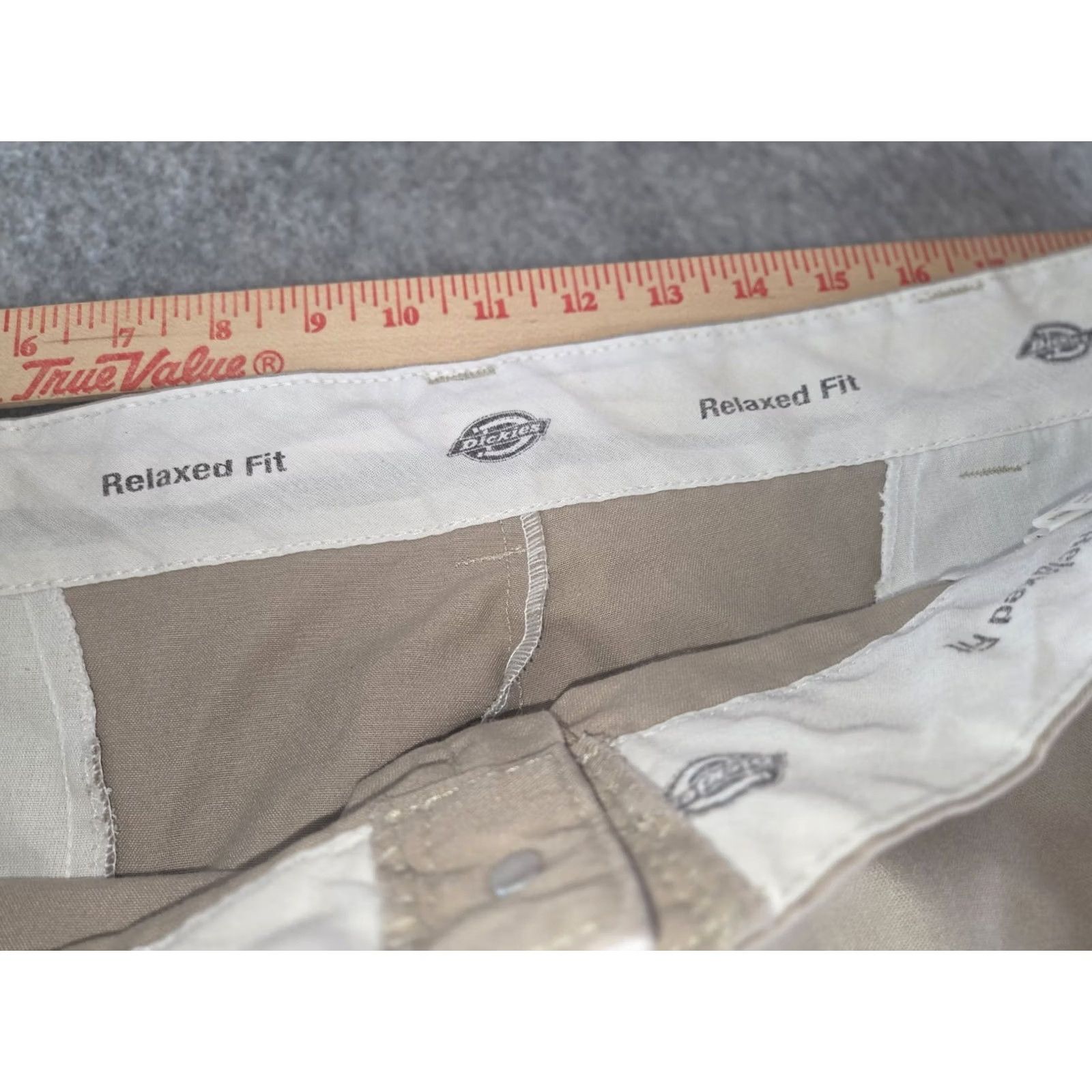 Dickies Dickies Carpenter Cargo Shorts Men's Size 40 Khaki Work Casual Relaxed Fit Size US 40 / EU 56 - 5 Thumbnail