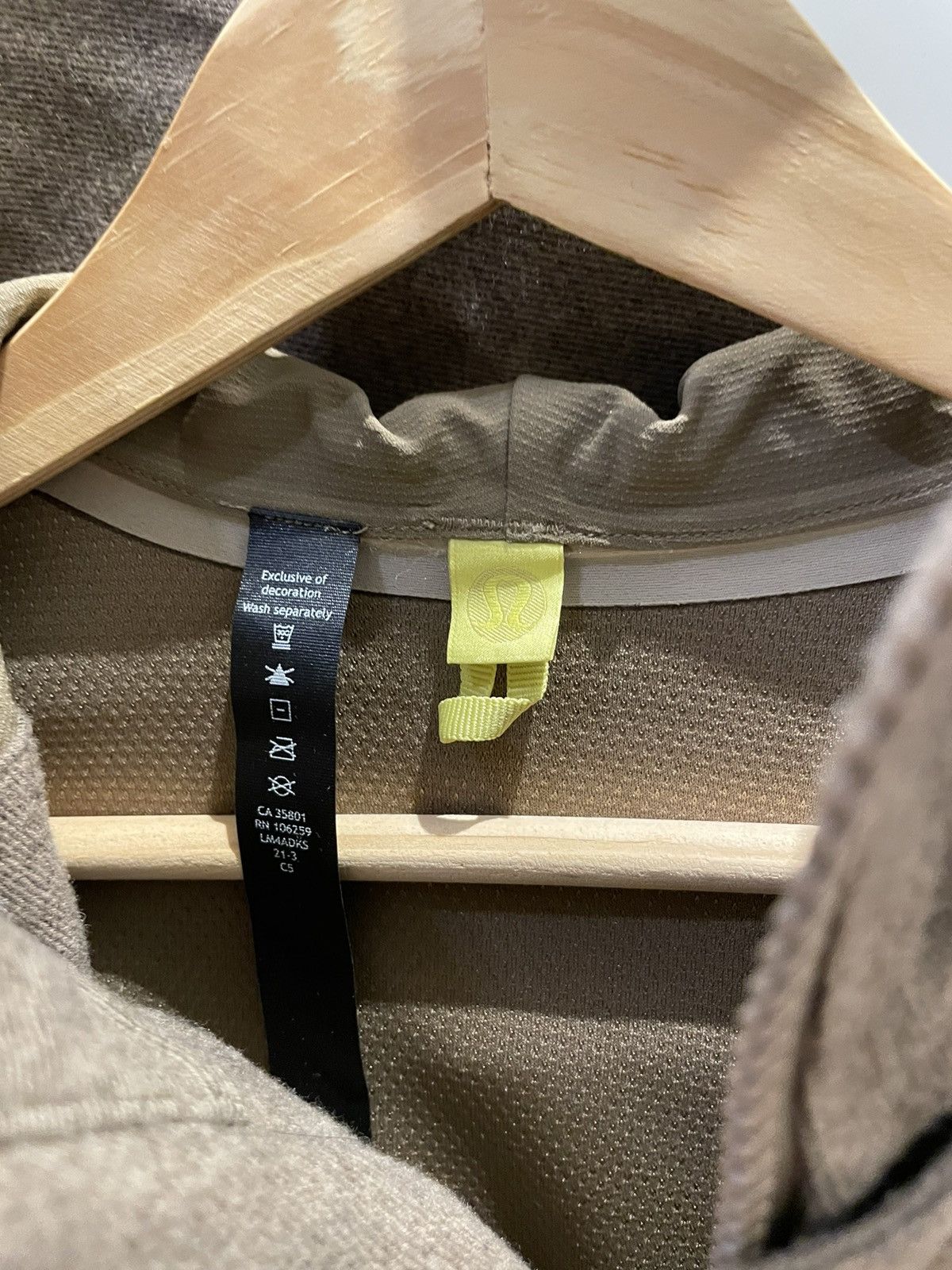 Lululemon Lululemon Lab Fishtail Parka Size US XS / EU 42 / 0 - 2 Thumbnail