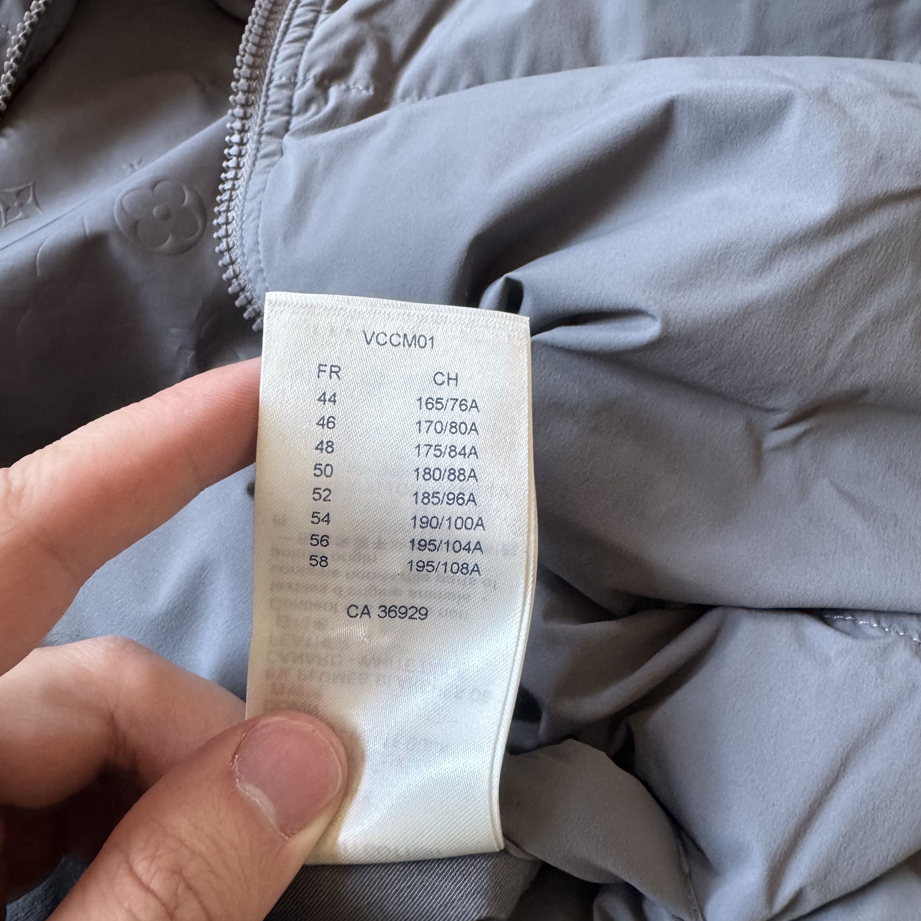 Louis Vuitton Louis Vuitton - Reversible Monogram Down Jacket - Grey Size US XL / EU 56 / 4 - 14 Thumbnail