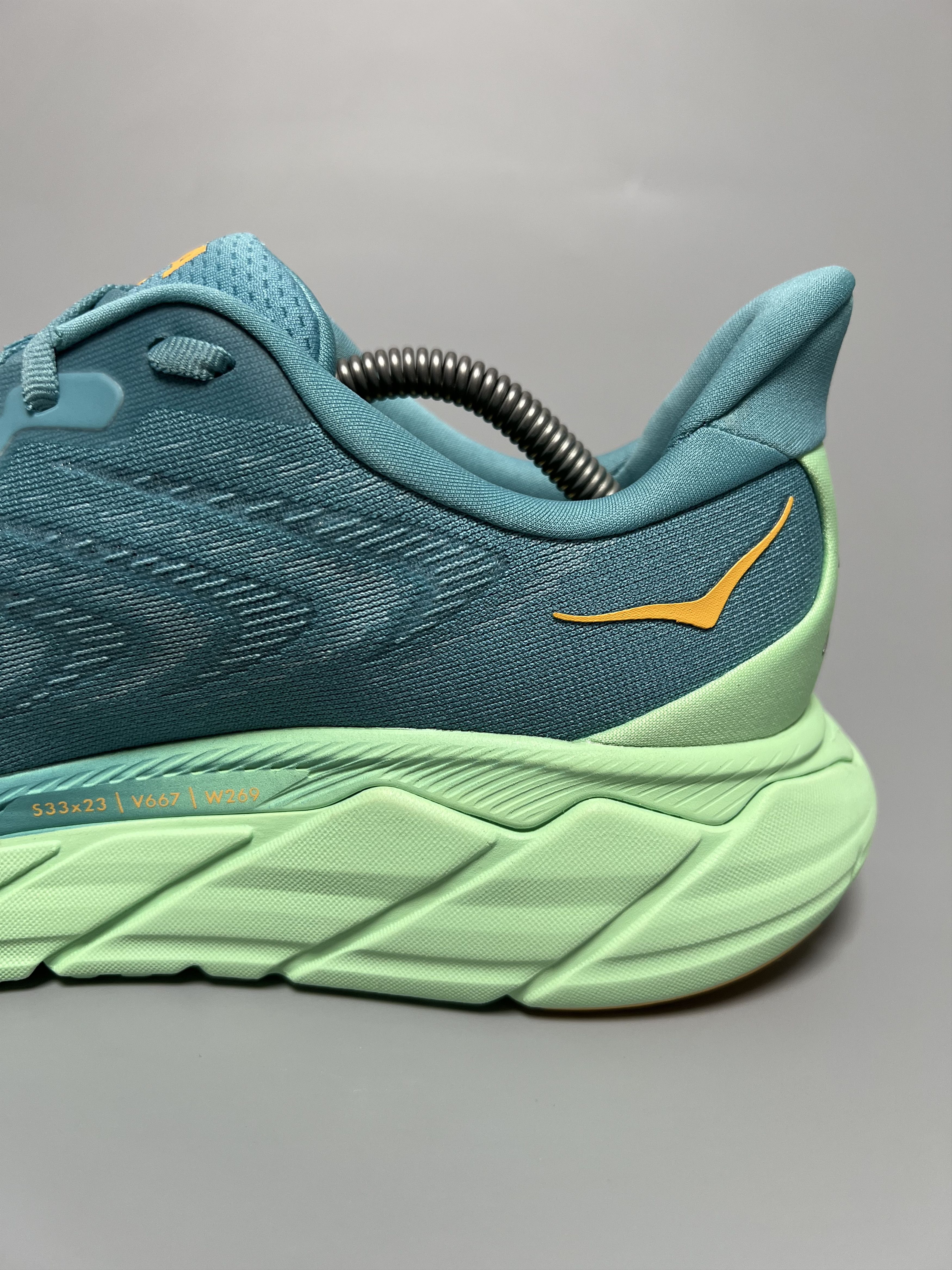 Hoka 9D Hoka One One Arahi 6 Running Shoes Walking Gym Size US 9 / EU 42 - 11 Thumbnail