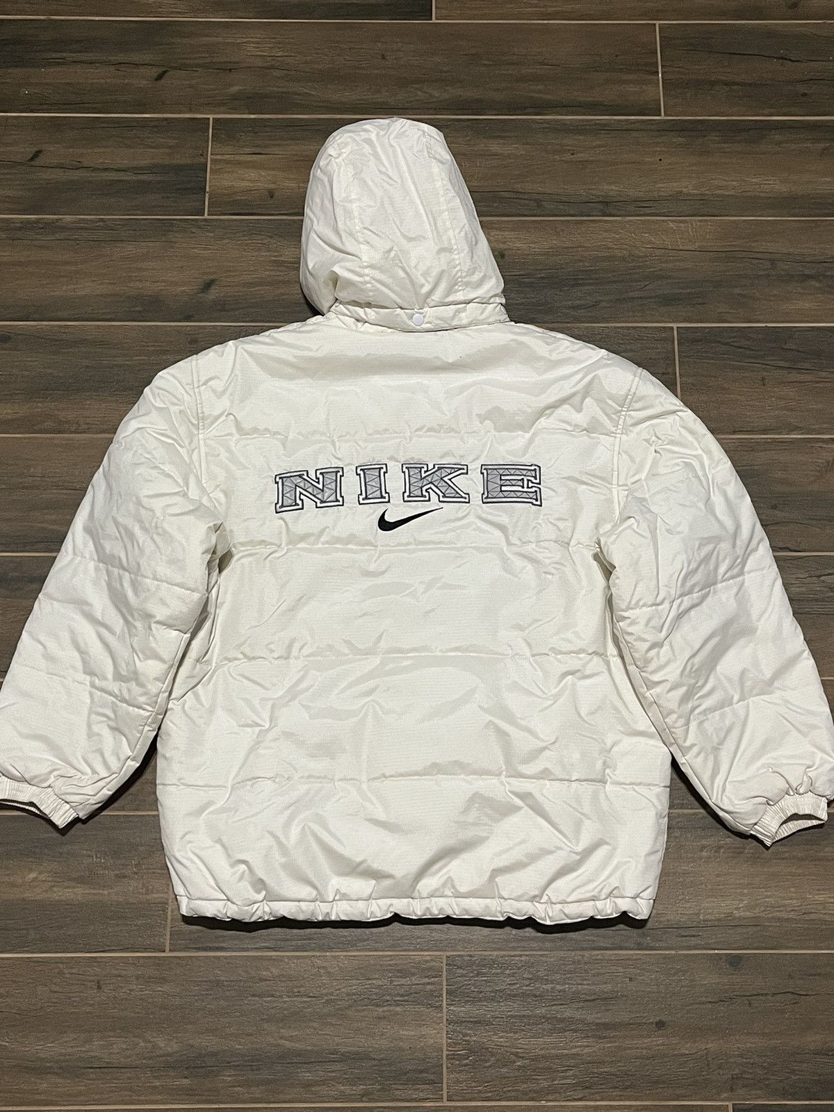 Nike × Vintage Nike puffer jacket vintage black big logo 90s spellout Size US M / EU 48-50 / 2 - 8 Thumbnail