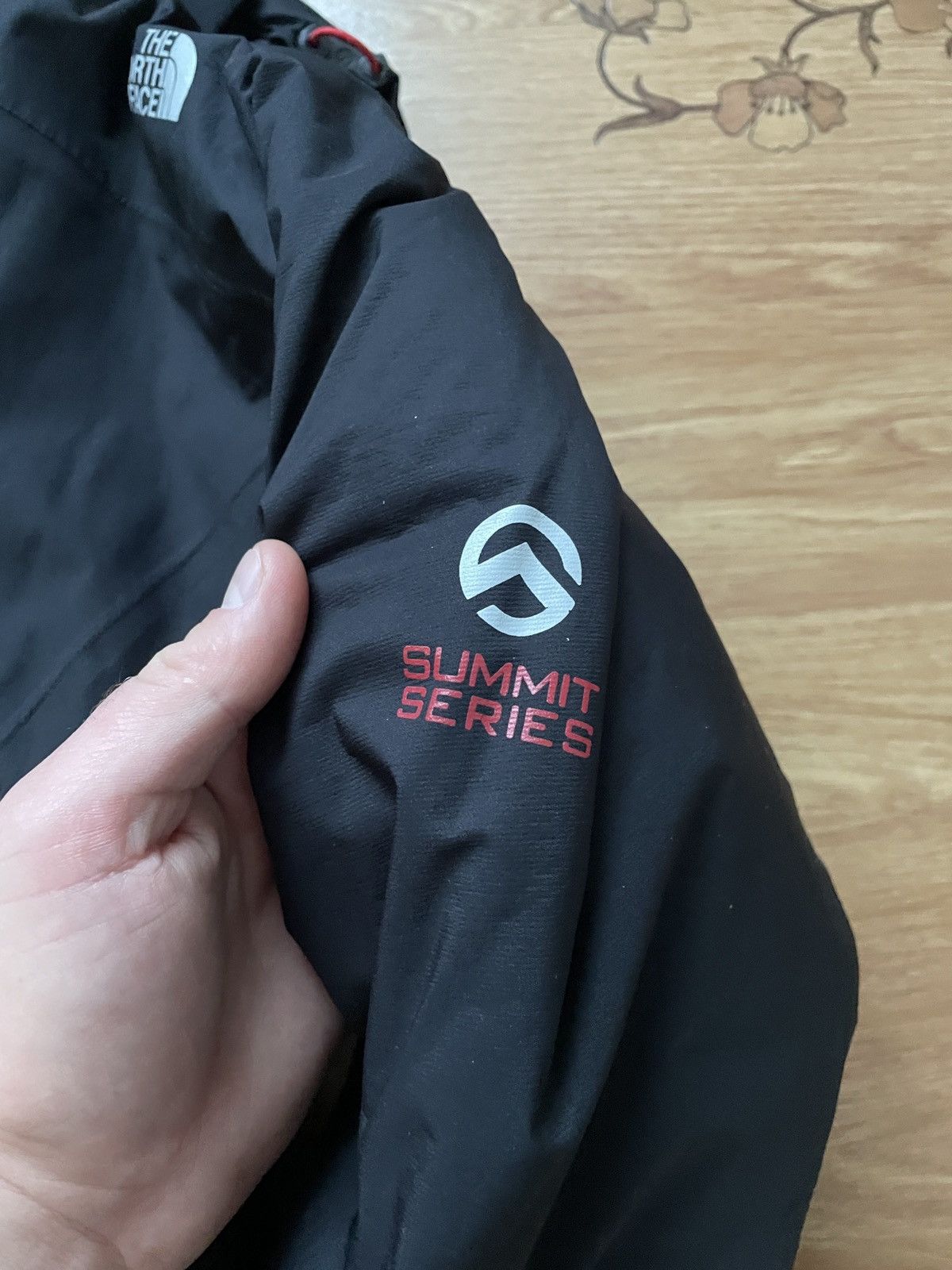 The North Face Women’s The North Face Summit Series HyVe Alpha Black Jacket Size S / US 4 / IT 40 - 23 Thumbnail