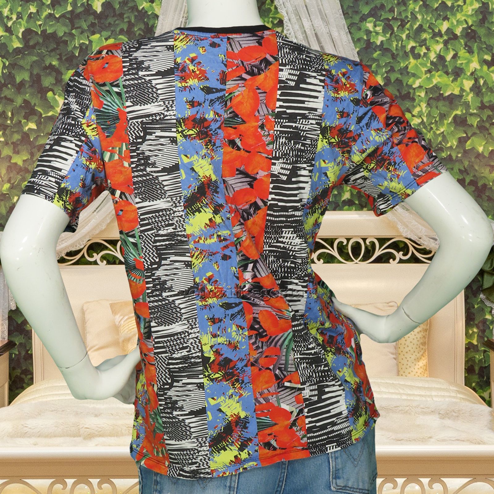 Other Nike Womens T Shirt Bright Tropical Urban M Size M / US 6-8 / IT 42-44 - 3 Thumbnail