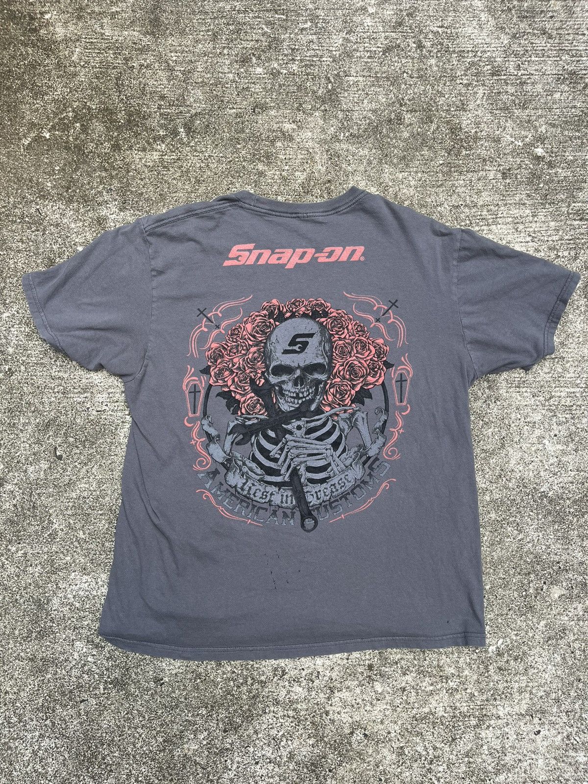 Affliction Crazy Y2K Affliction Snap On Rest In Grease Skull Tee Size US XL / EU 56 / 4 - 1 Thumbnail