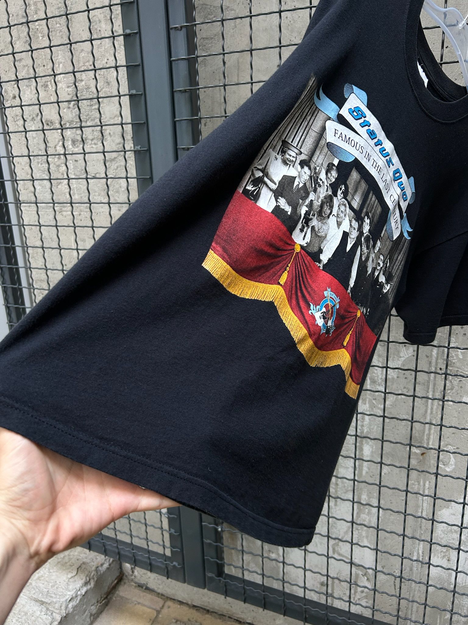 Band Tees Vintage 2001 Status Quo Famous In The Century Tour T-shirt Size US L / EU 52-54 / 3 - 9 Thumbnail