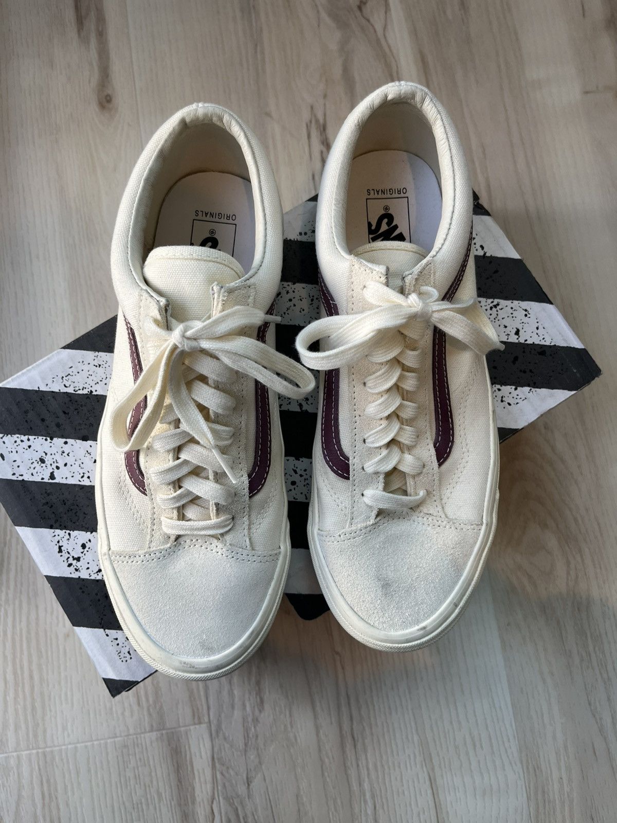 Vans Vans Vault OG Style 36 LX White/Pomegranate Size US 9 / EU 42 - 3 Thumbnail