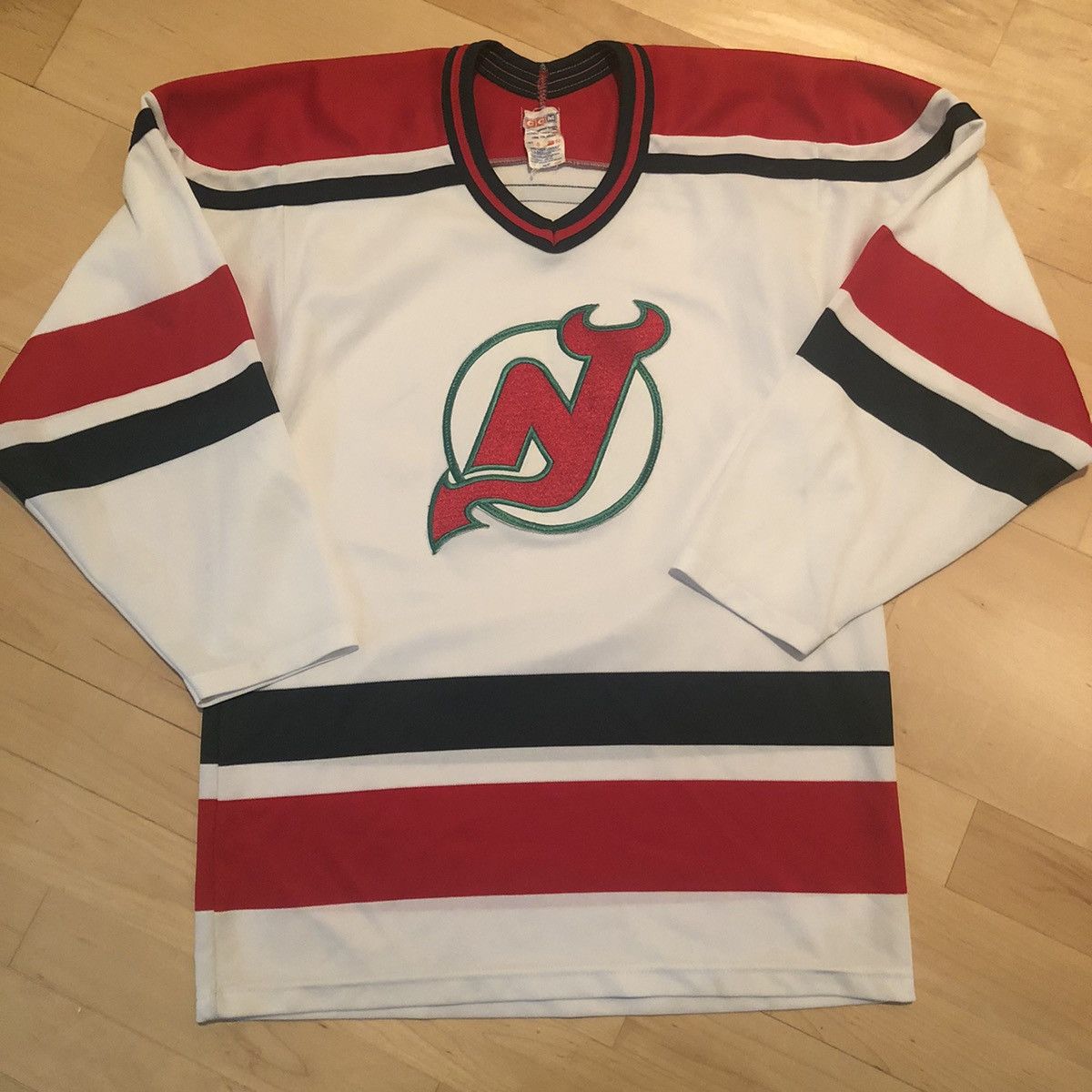 image of Ccm x Nhl New Jersey Devils Christmas Jersey in White, Men's (Size Small)