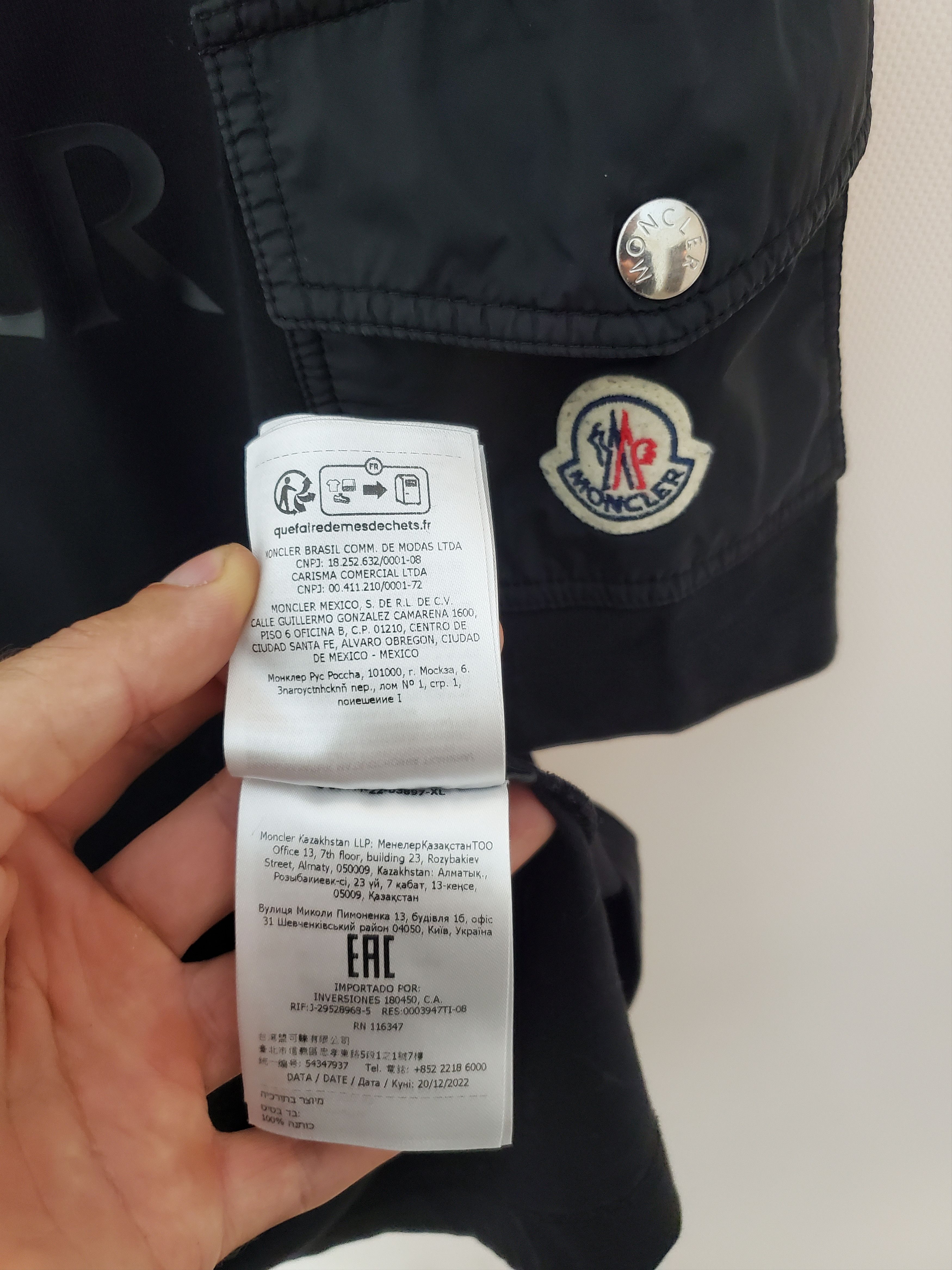 Moncler Moncler laminated-logoT-shirt new condition size L,Xl Size US XL / EU 56 / 4 - 5 Thumbnail