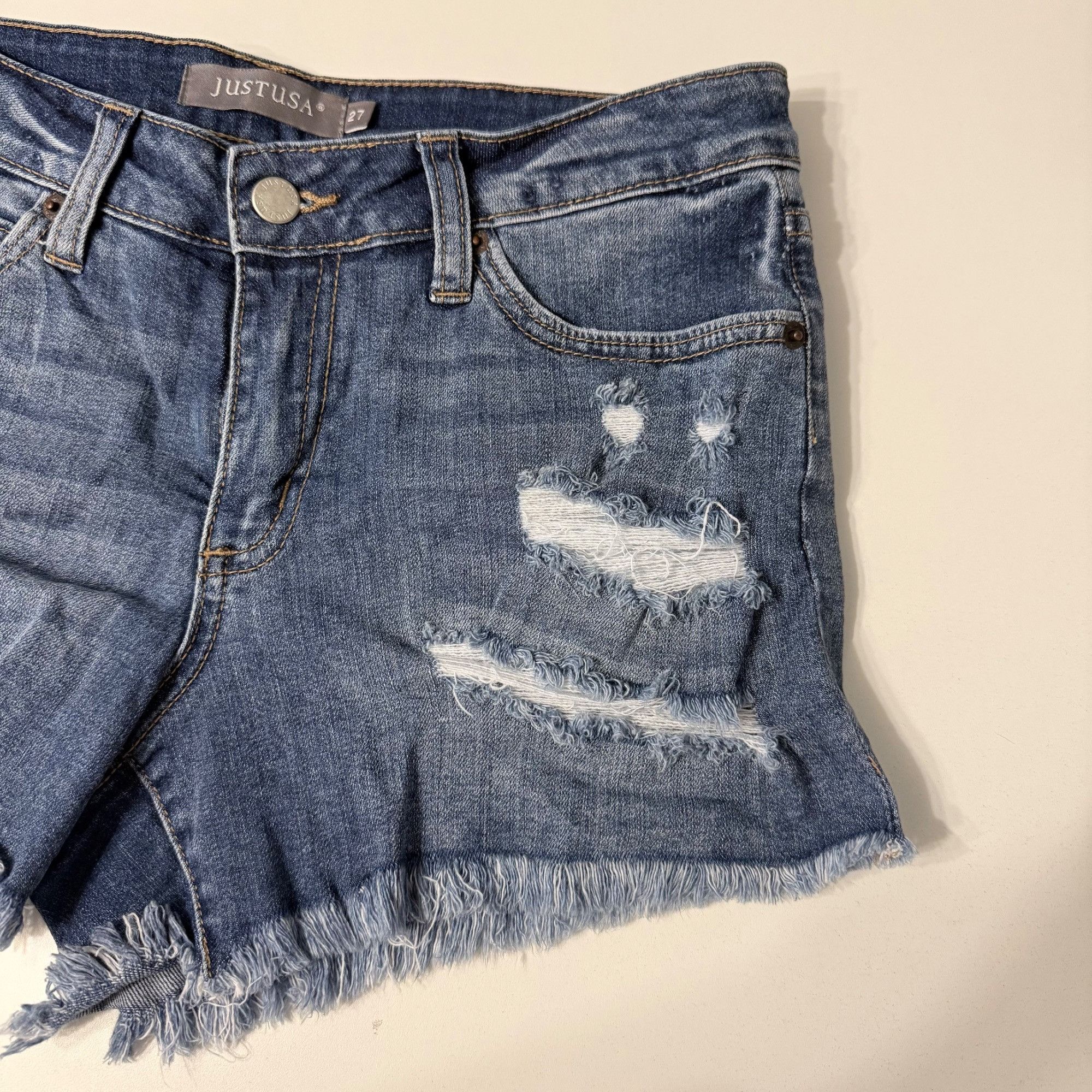 Other Just Usa Distressed Denim Shorts With Raw Hem Size 27 Womens Size 27" / US 4 / IT 40 - 2 Thumbnail