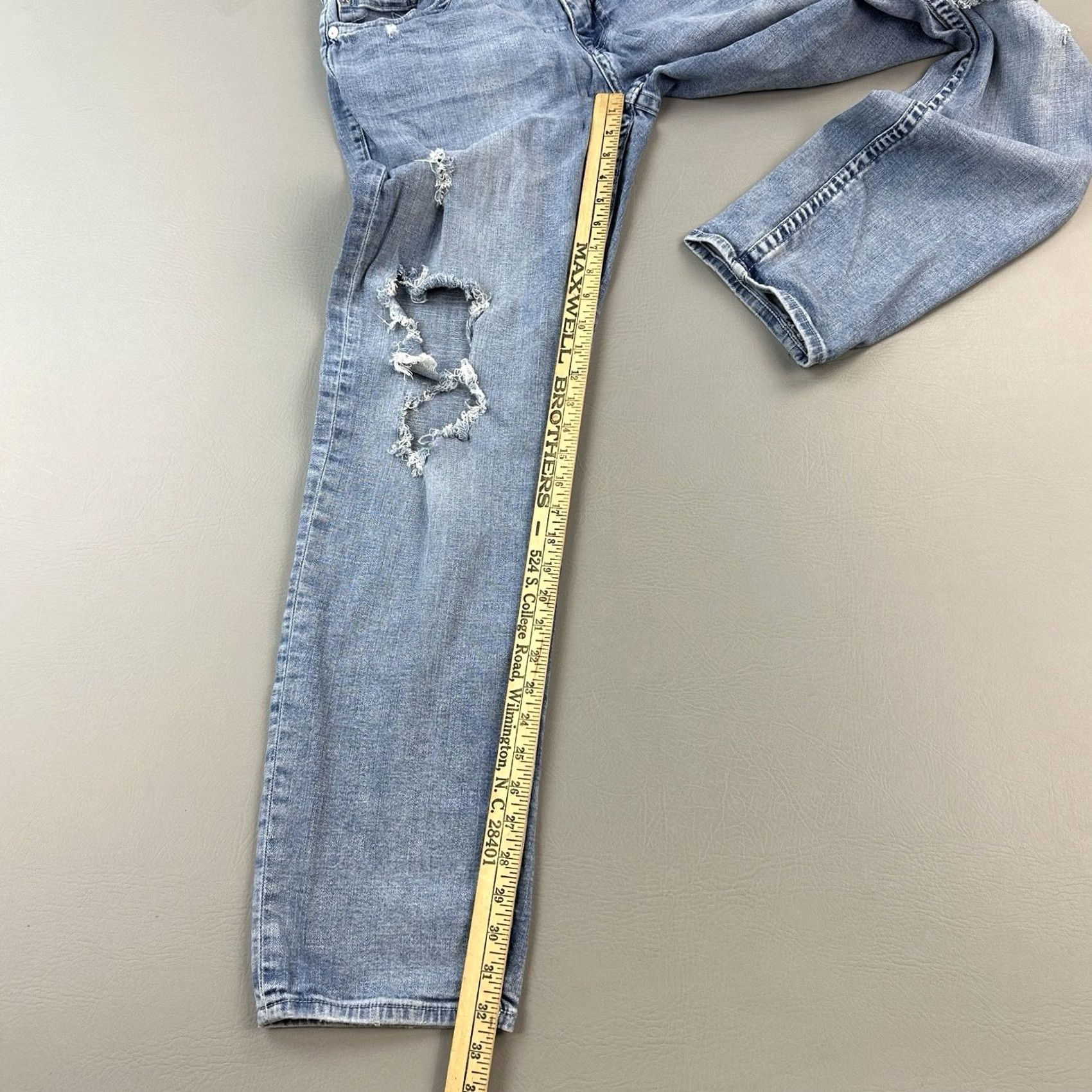 True Religion True Religion Jeans Mens 33x32 Geno Relaxed Slim Distressed Stretch Casual Jeans Size US 33 - 2 Thumbnail