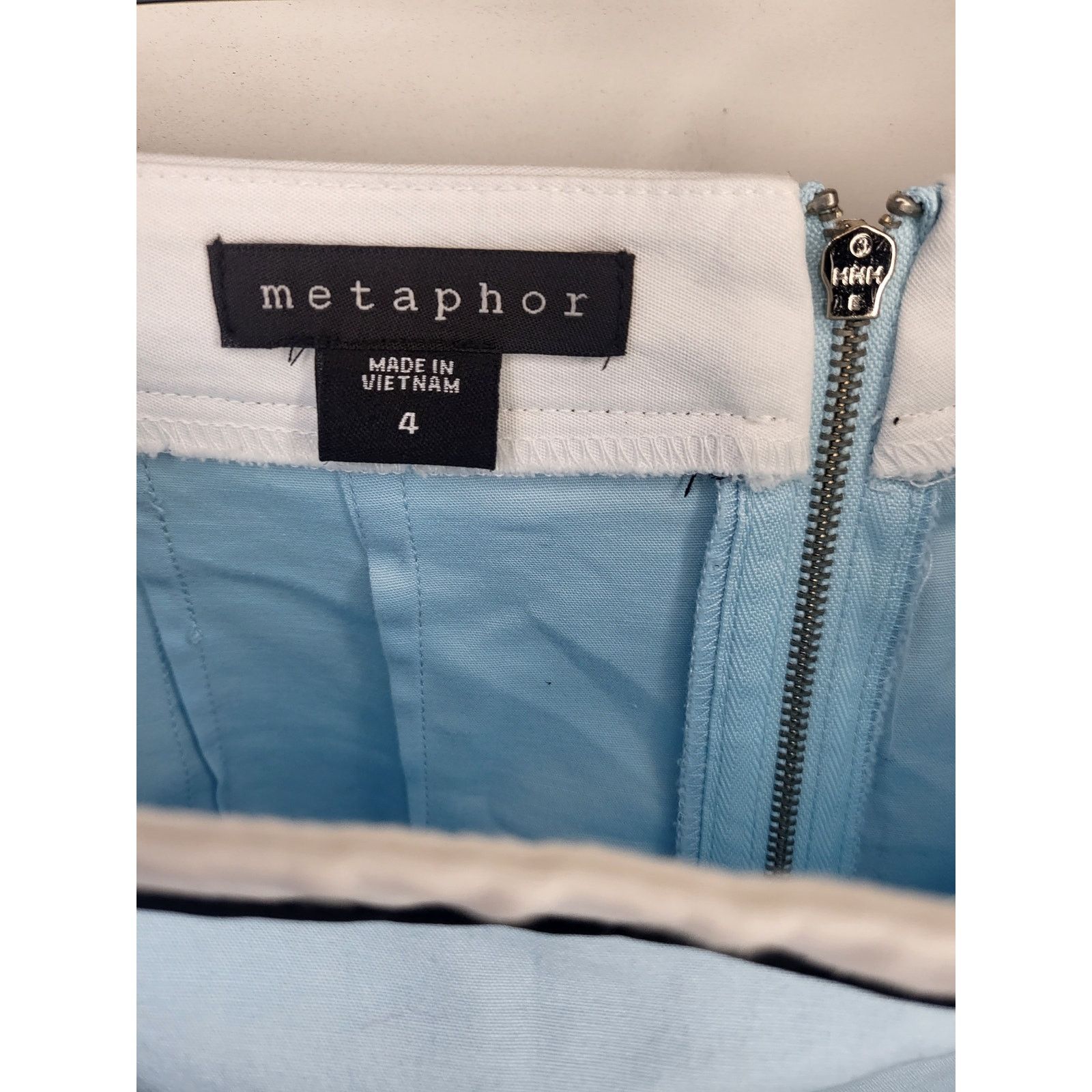 Vintage Pencil Skirt Light Blue and White Black Piping Mid Thigh Size 27" / US 4 / IT 40 - 11 Thumbnail