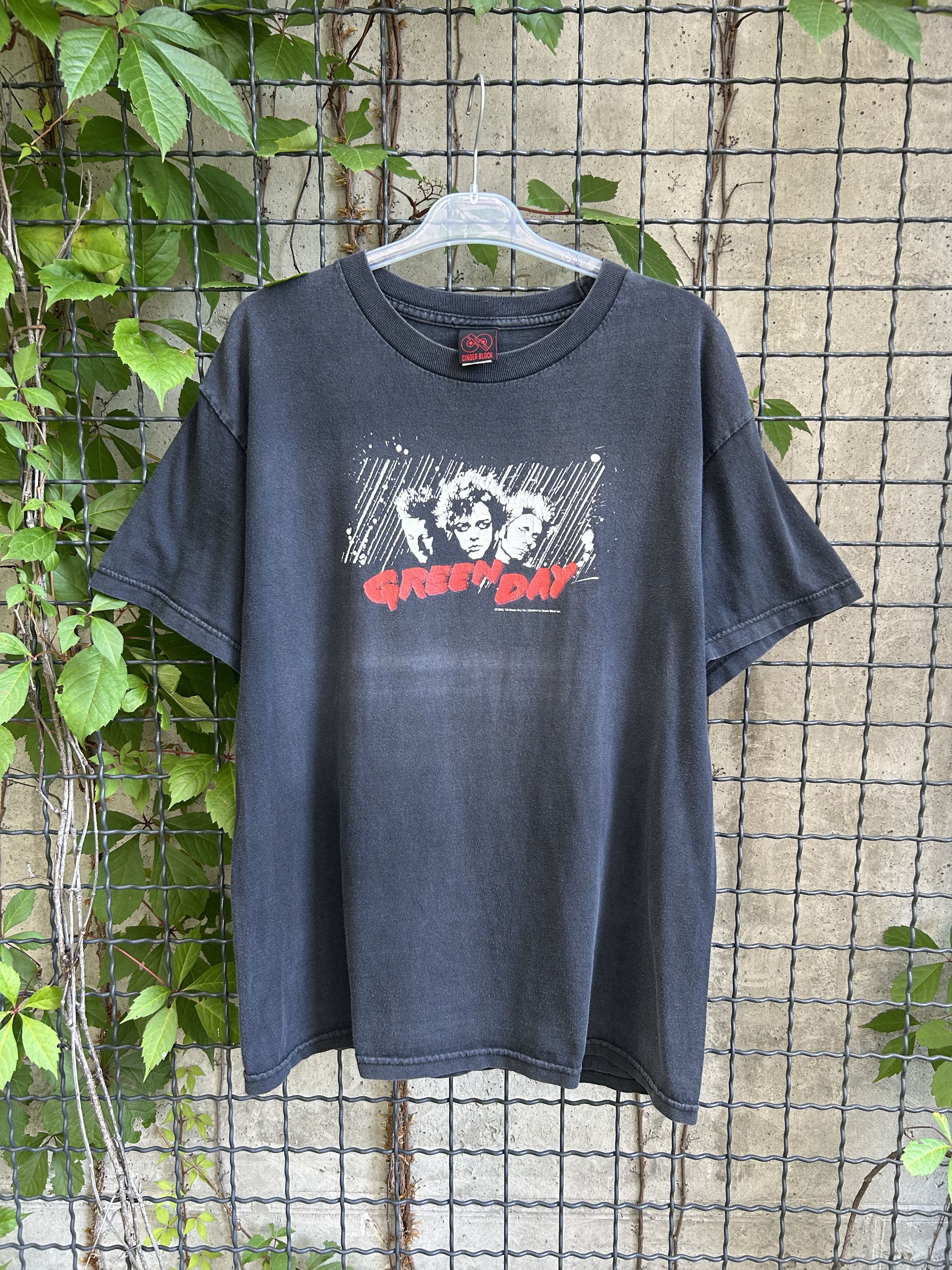 Band Tees Vintage 2005 Green Day Rock Band T-shirt Size US L / EU 52-54 / 3 - 1 Thumbnail