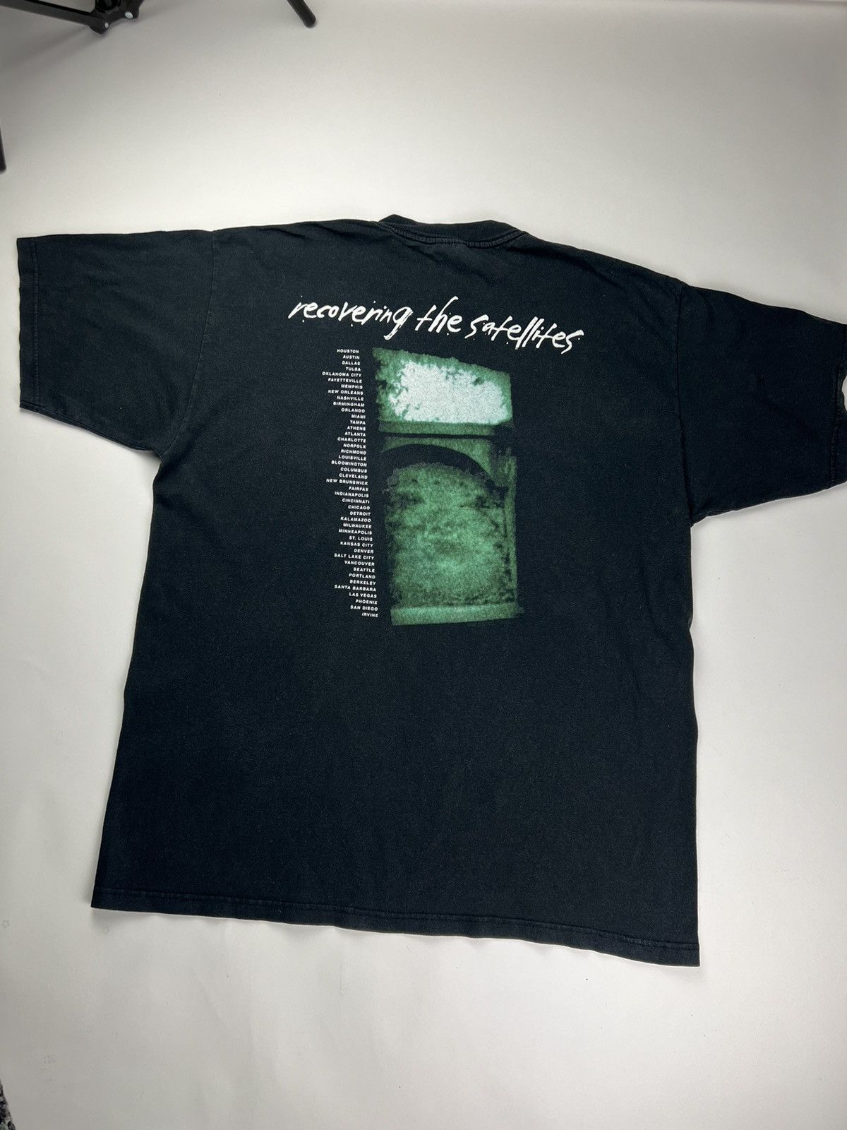 Band Tees × Vintage Vintage Counting Crows Recovering the Satellites 1996 Tour Size US XL / EU 56 / 4 - 6 Thumbnail