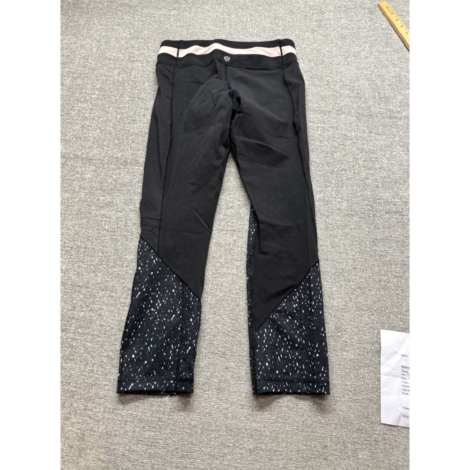 Lululemon Lululemon Var-City Crop 23” Samba Snake Battleship Black Size 4 Pants Women Activewear Leggings Crops Inseam 23 in Full-On Luxtreme Size ONE SIZE - 5 Thumbnail
