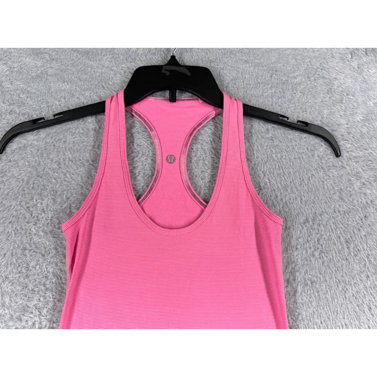 Lululemon Lululemon Women Shirt 2 Pink Stripe Racerback Gym Running Yoga Luon Sleeveless Casual Shirt Womens Shirt Size XS / US 0-2 / IT 36-38 - 4 Thumbnail