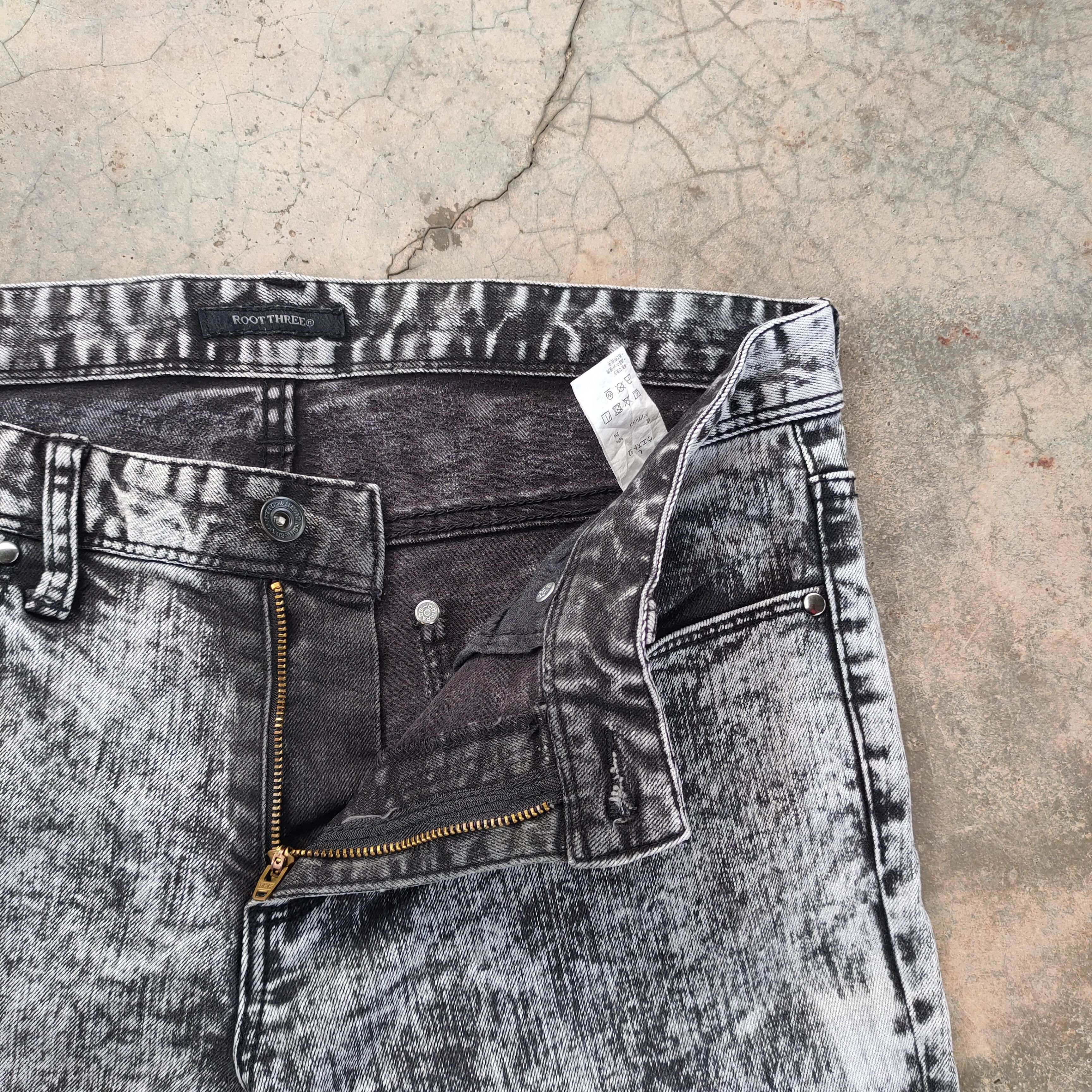 Roots VINTAGE ROOT THREE SKINNY FADED DISTRESSED JEANS PANTS Size US 33 - 7 Thumbnail
