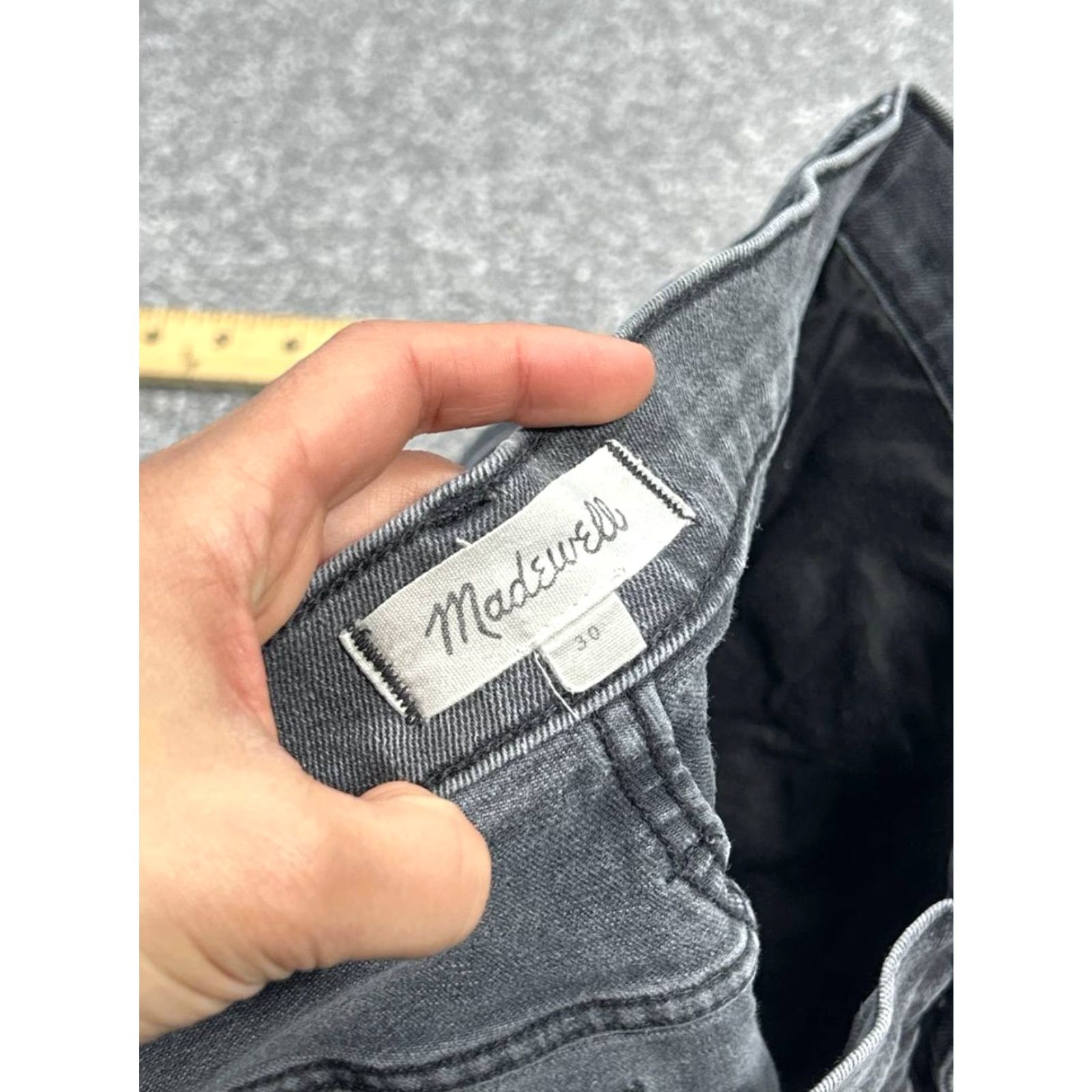 Madewell Madewell Shorts Womens 30 Gray Denim Button Fly Cut-Off Size 30" / US 8 / IT 44 - 6 Thumbnail