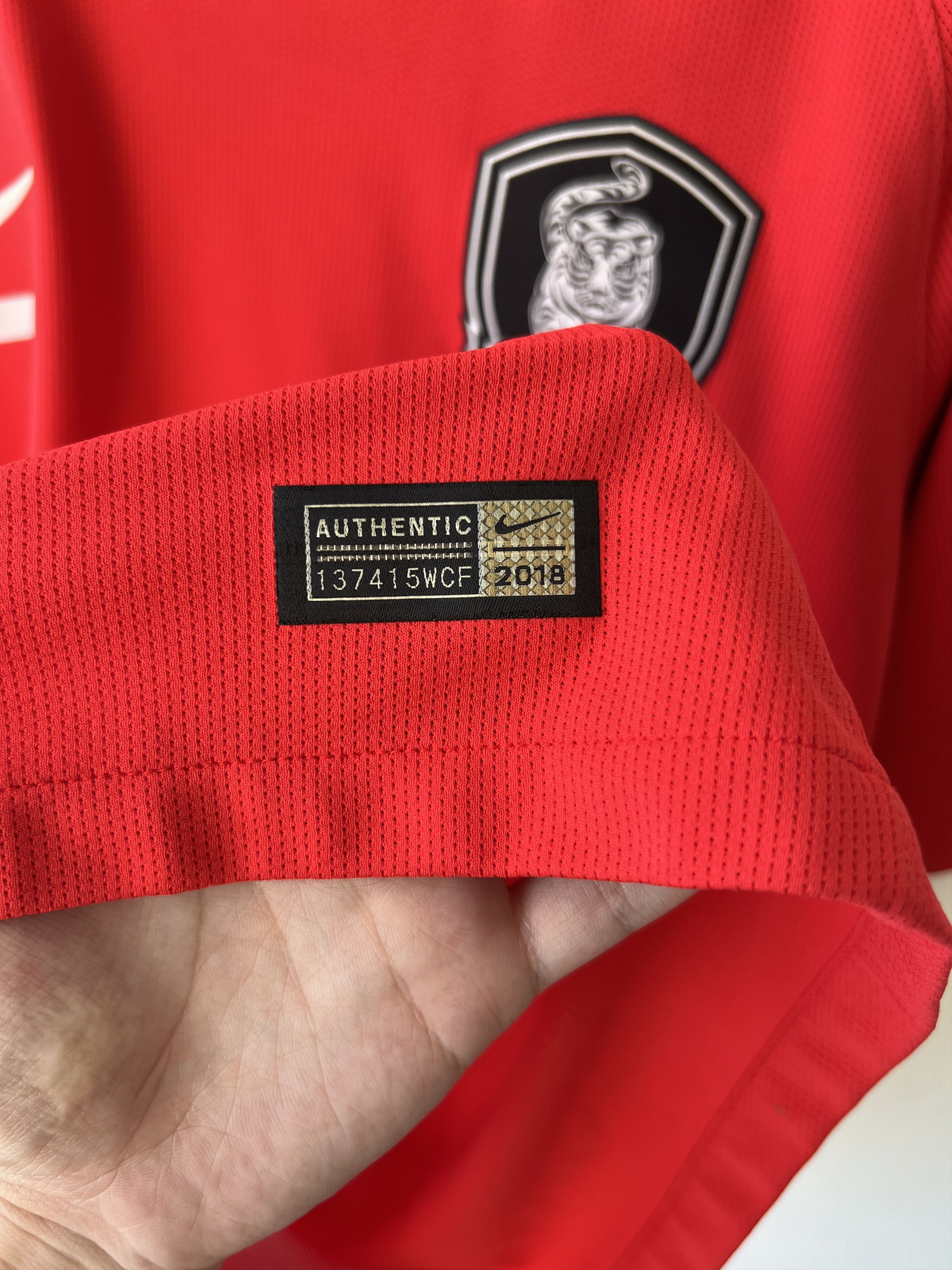 Nike (XL fits L) South Korea 2018-20 Home Player Version Kit Son Size US XL / EU 56 / 4 - 5 Thumbnail