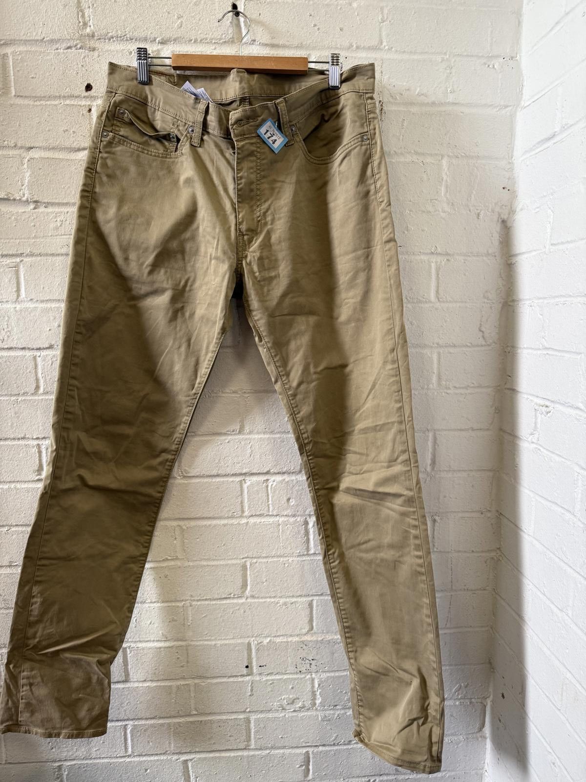 Levi's Levi's Premium Men's Khaki Chino Pants Size US 32 / EU 48 - 1 Thumbnail