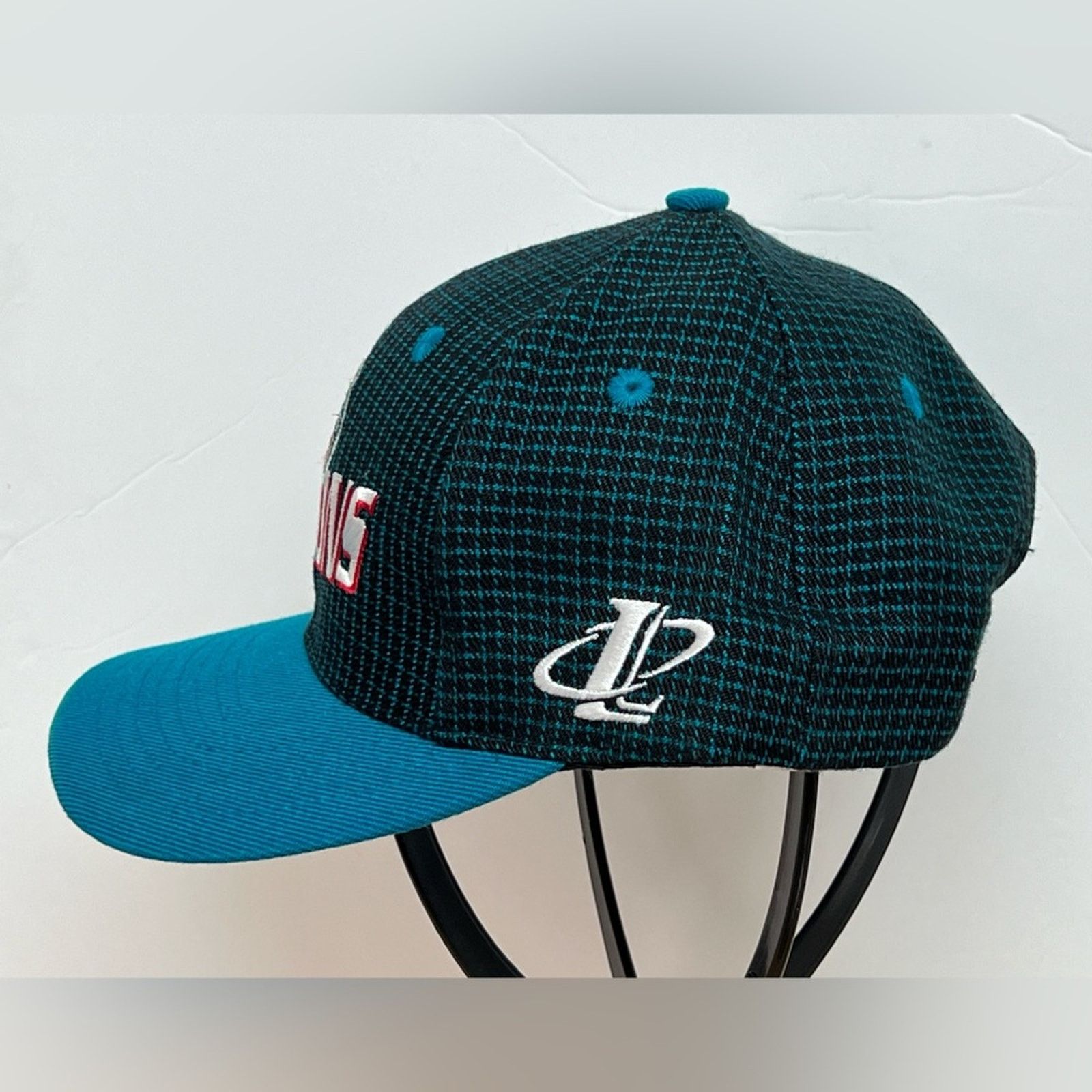 Logo Athletic Detroit Pistons Vintage SnapBack Hat 90s Logo Athletic NEW Size ONE SIZE - 5 Thumbnail