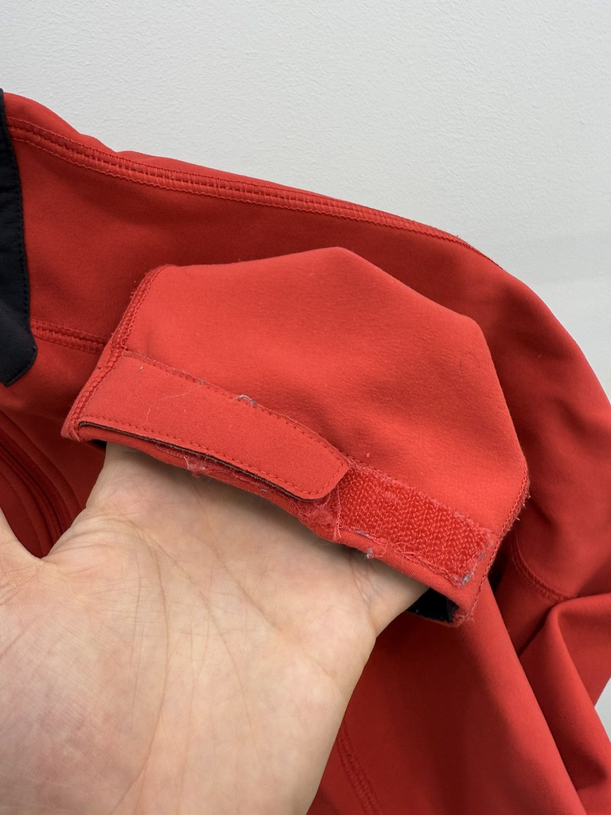 Nike ACG Nike ACG Red Technical Track Light Softshell Jacket Size US L / EU 52-54 / 3 - 5 Thumbnail