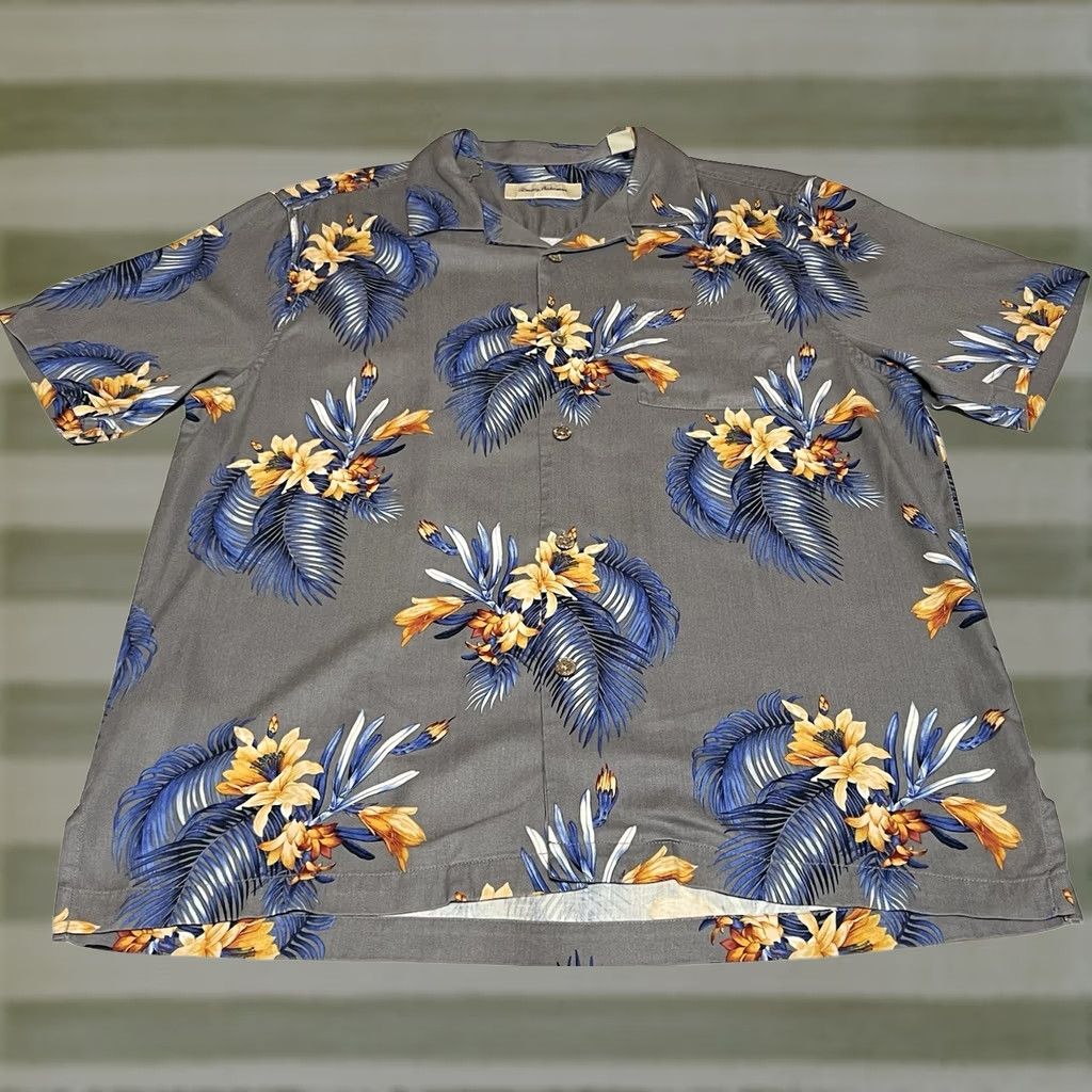 Tommy Bahama Tommy Bahama Short Sleeve Mens Button Up Shirt L Tropical Hawaiian 100% Silk Silk Multicolor Floral Button-Up Casual Beach Hawaiian 90s Theme Mens Size US L / EU 52-54 / 3 - 1 Thumbnail