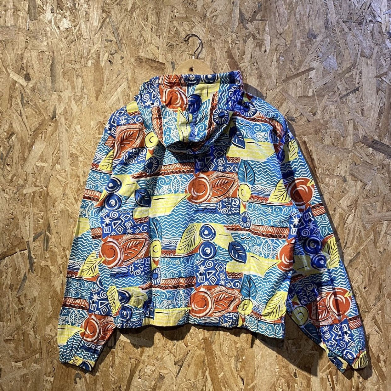 Ellesse Vintage Ellesse Windbreaker Jacket with Hood Size US M / EU 48-50 / 2 - 2 Thumbnail