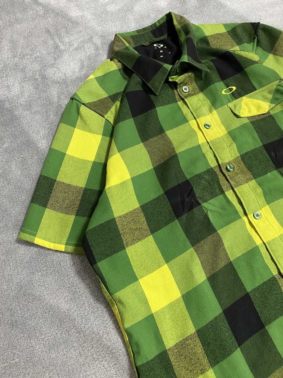 Oakley Vintage Y2k Oakley shirt Size US L / EU 52-54 / 3 - 7 Thumbnail