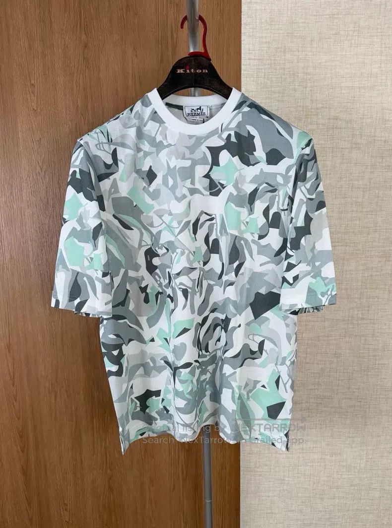 Hermes Hermes Men's Short Sleeve T-Shirt for Spring and Summer Size US M / EU 48-50 / 2 - 1 Thumbnail