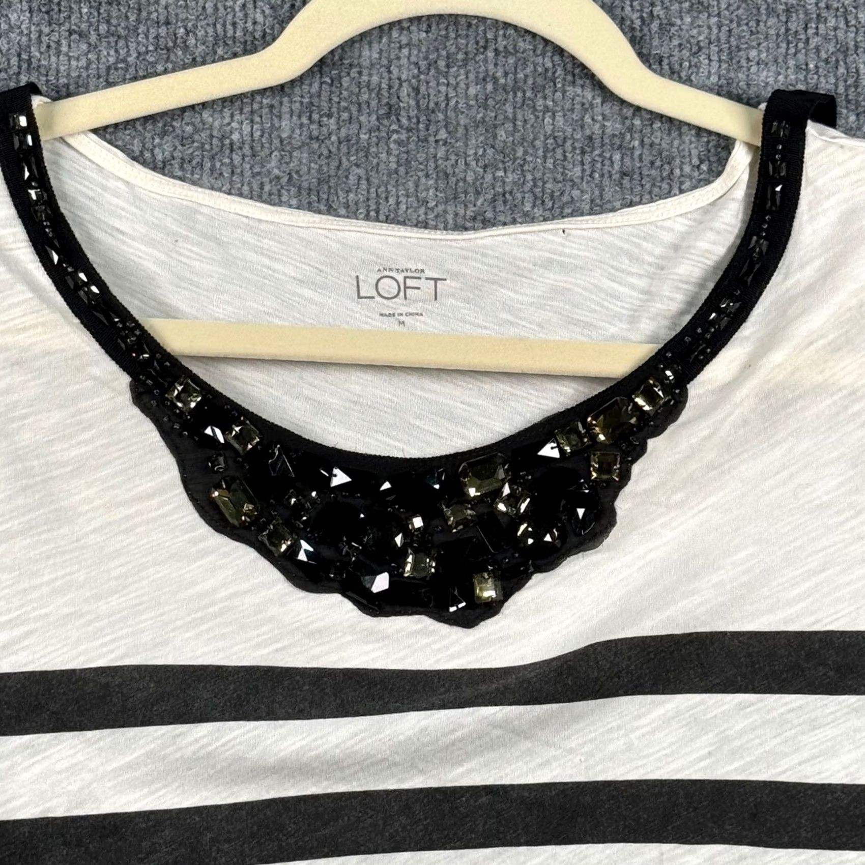 Ann Taylor Ann Taylor LOFT Long Sleeve Top Medium Striped Black White Embellished Neckline Womens Size M / US 6-8 / IT 42-44 - 2 Thumbnail