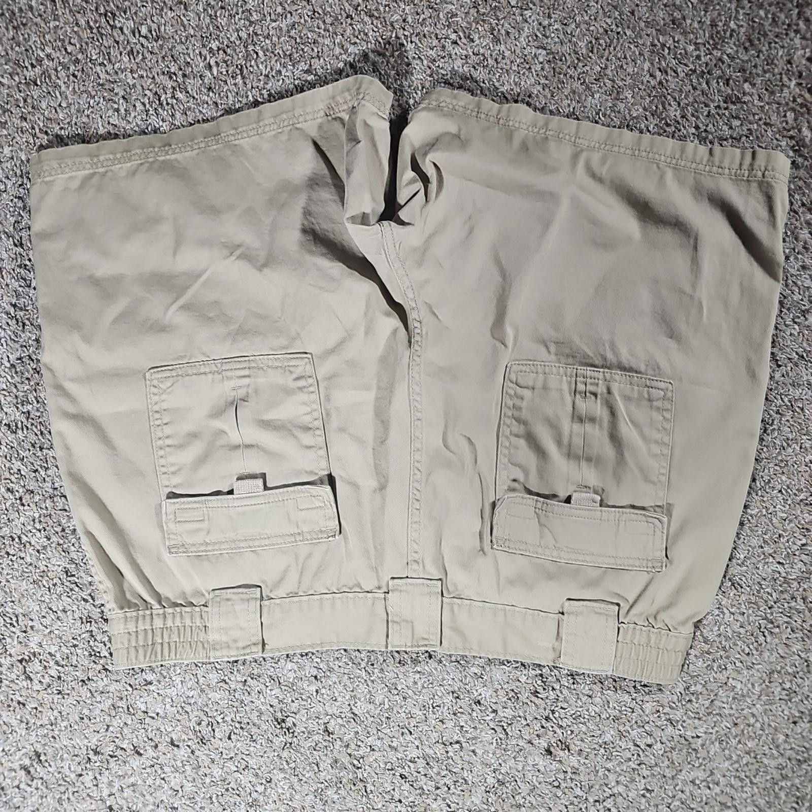 St. Johns Bay St. John's Bay Mens Beige Cargo Shorts Sz 40 Casual Utility Size US 40 / EU 56 - 5 Thumbnail