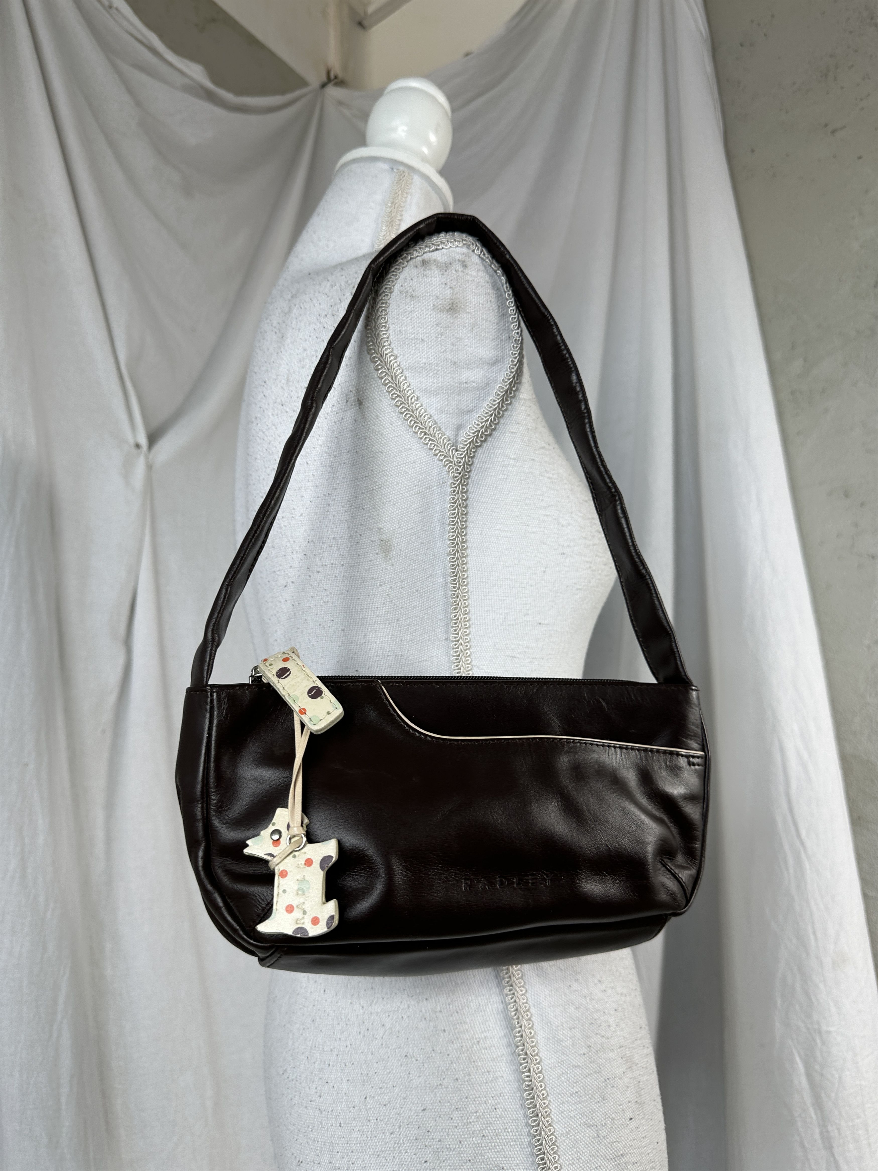 Vintage Vintage Y2K Avant Garde Casual Biker Leather Radley Bag Size ONE SIZE - 3 Thumbnail