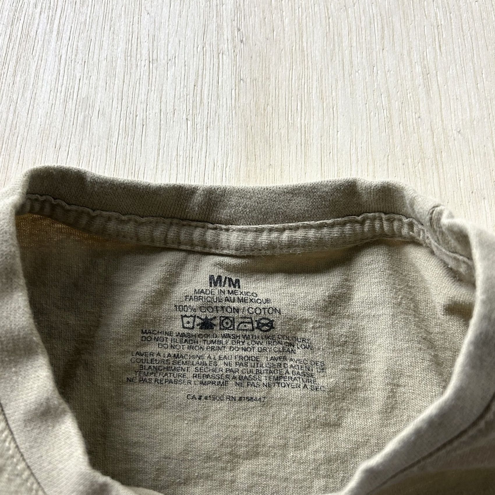 Sunflower VINTAGE Claude Monet Sunflowers Shirt Mens Medium Beige Tournesols Graphic Tee T-Shirt Size US M / EU 48-50 / 2 - 3 Thumbnail