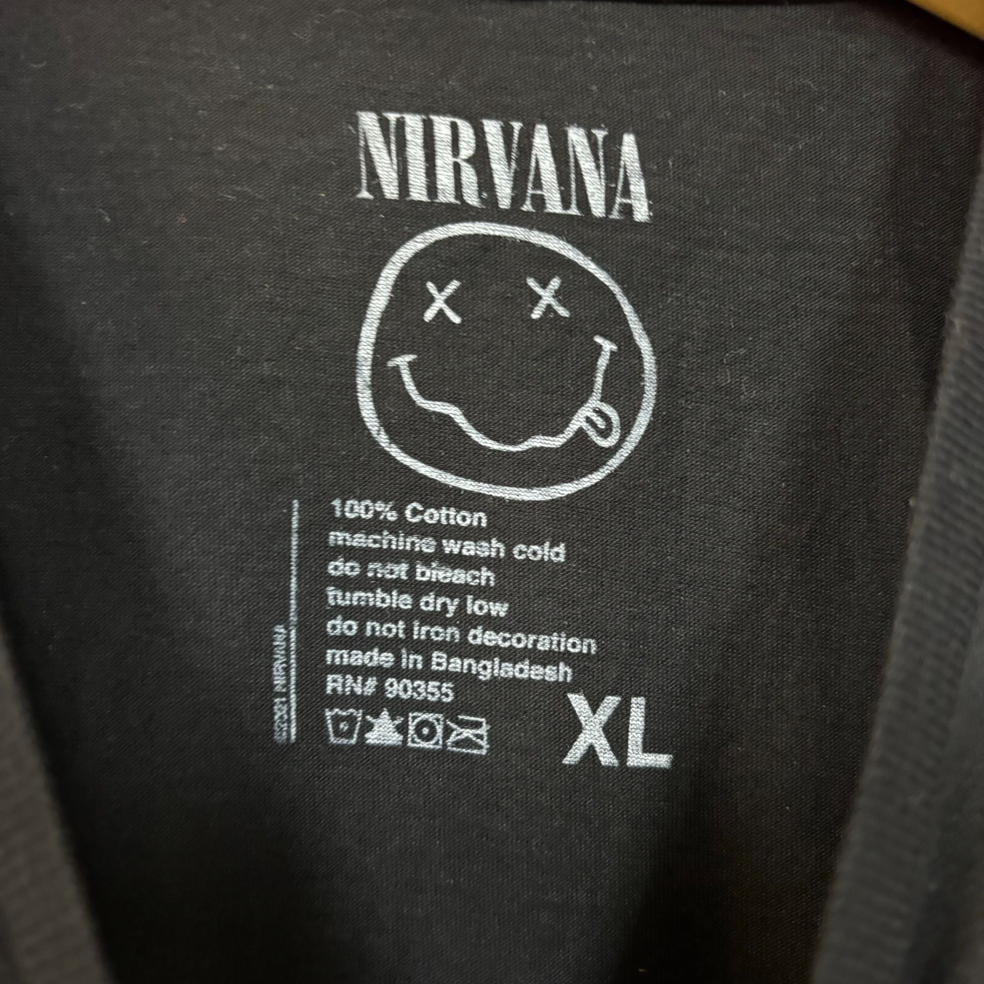 Nirvana Nirvana Live at Reading 1992 Silhouette Grunge Band Tee XL Size US XL / EU 56 / 4 - 4 Thumbnail