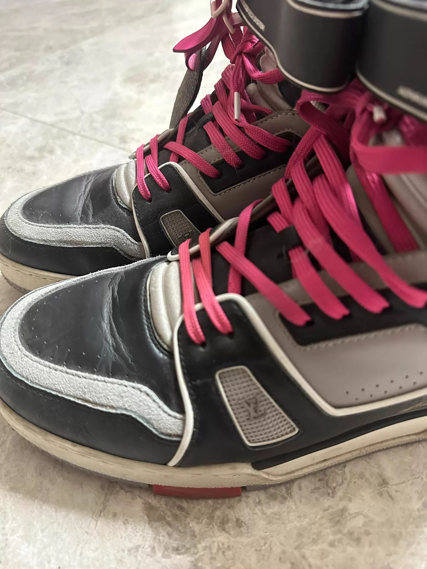 Louis Vuitton Louis Vuitton Milan City High Top Trainer 8.5 US Size US 8.5 / EU 41-42 - 4 Thumbnail