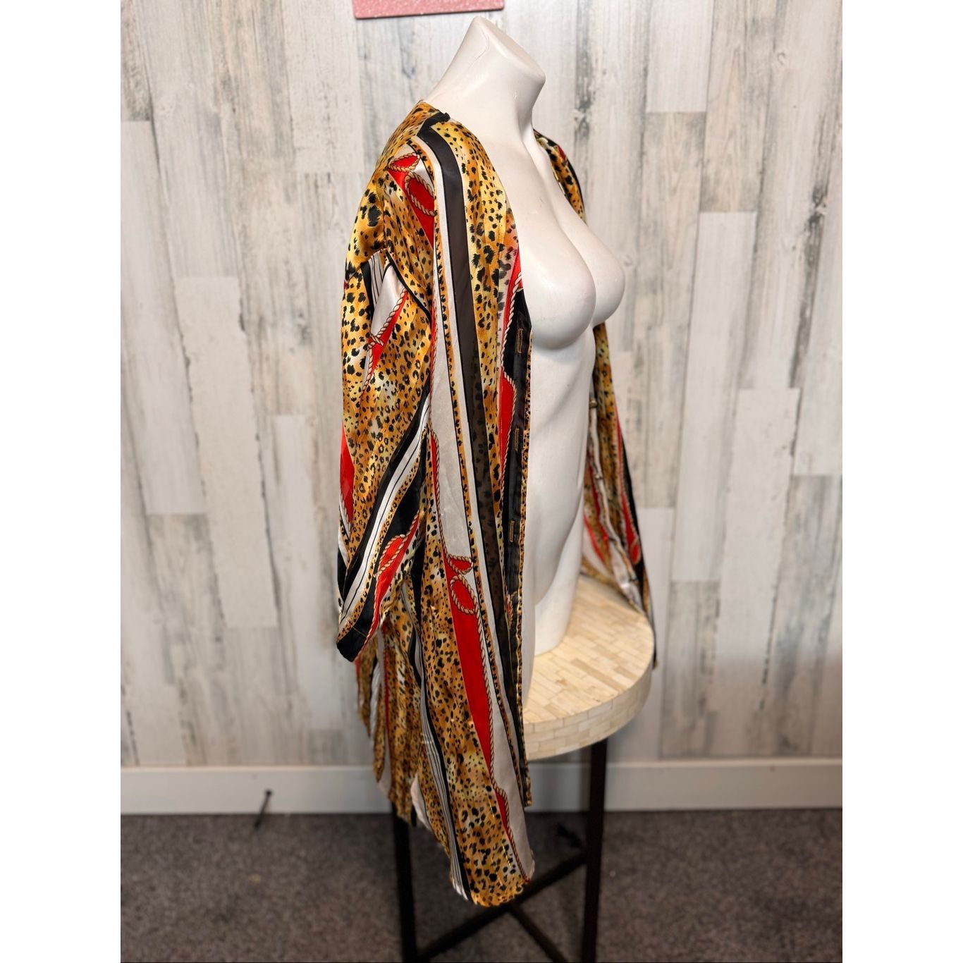 Other Animal Print Striped Button Front Blouse Top Women’s XL Size XL / US 12-14 / IT 48-50 - 5 Thumbnail