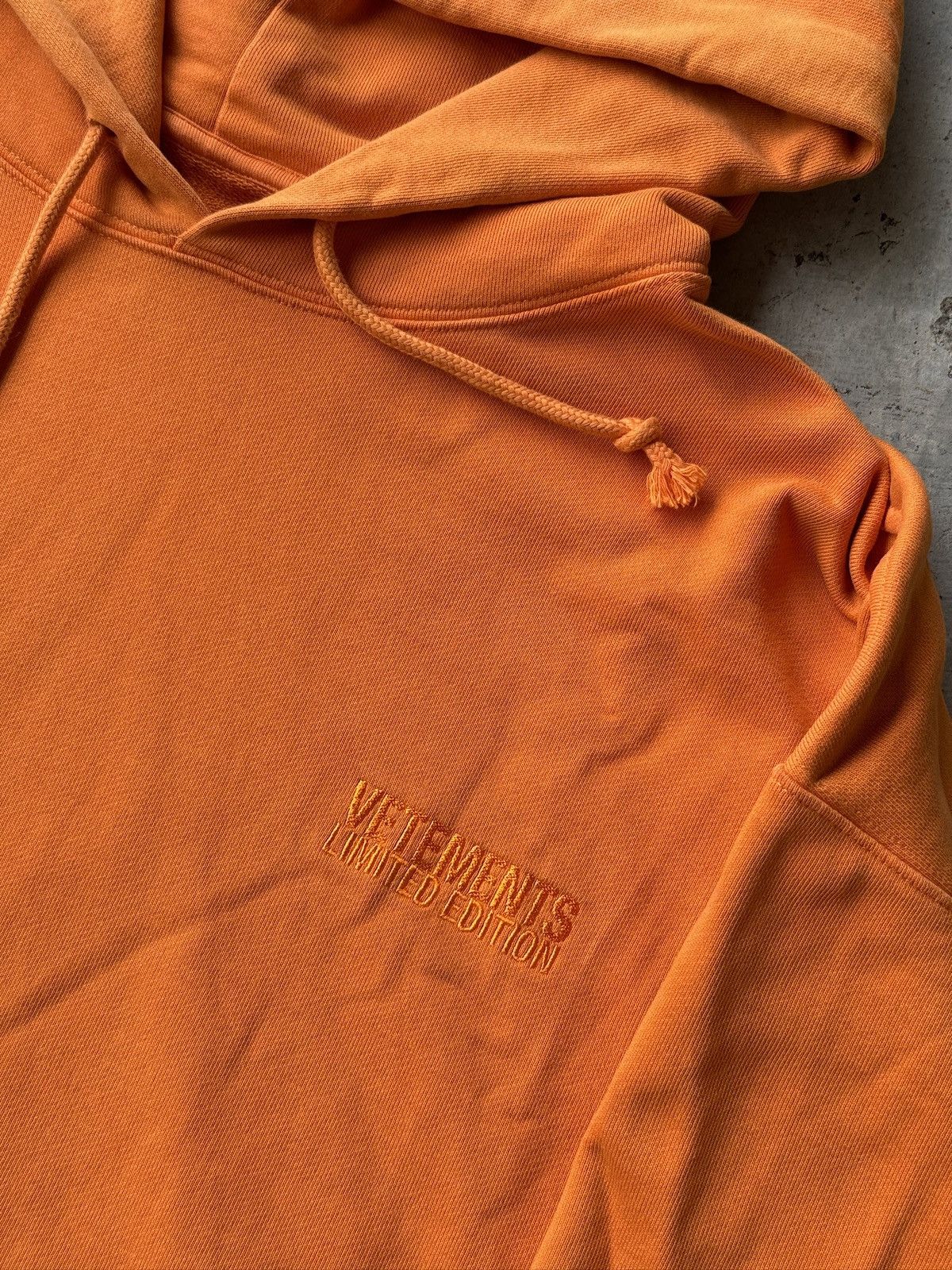 Vetements *RARE* GVASALIA VETEMENTS INSIDE OUR REVERSE HOODIE ORANGE Size US S / EU 44-46 / 1 - 13 Thumbnail