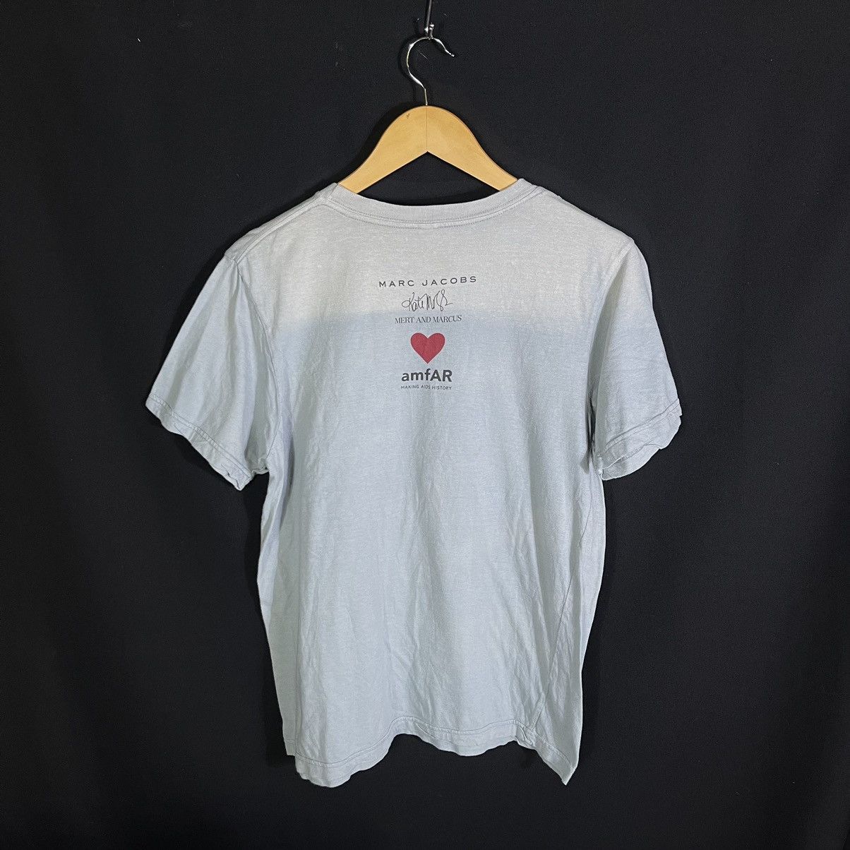 Marc Jacobs Playboy Kate Moss by Marc Jacob Sun Fades Tshirt Size US M / EU 48-50 / 2 - 2 Thumbnail