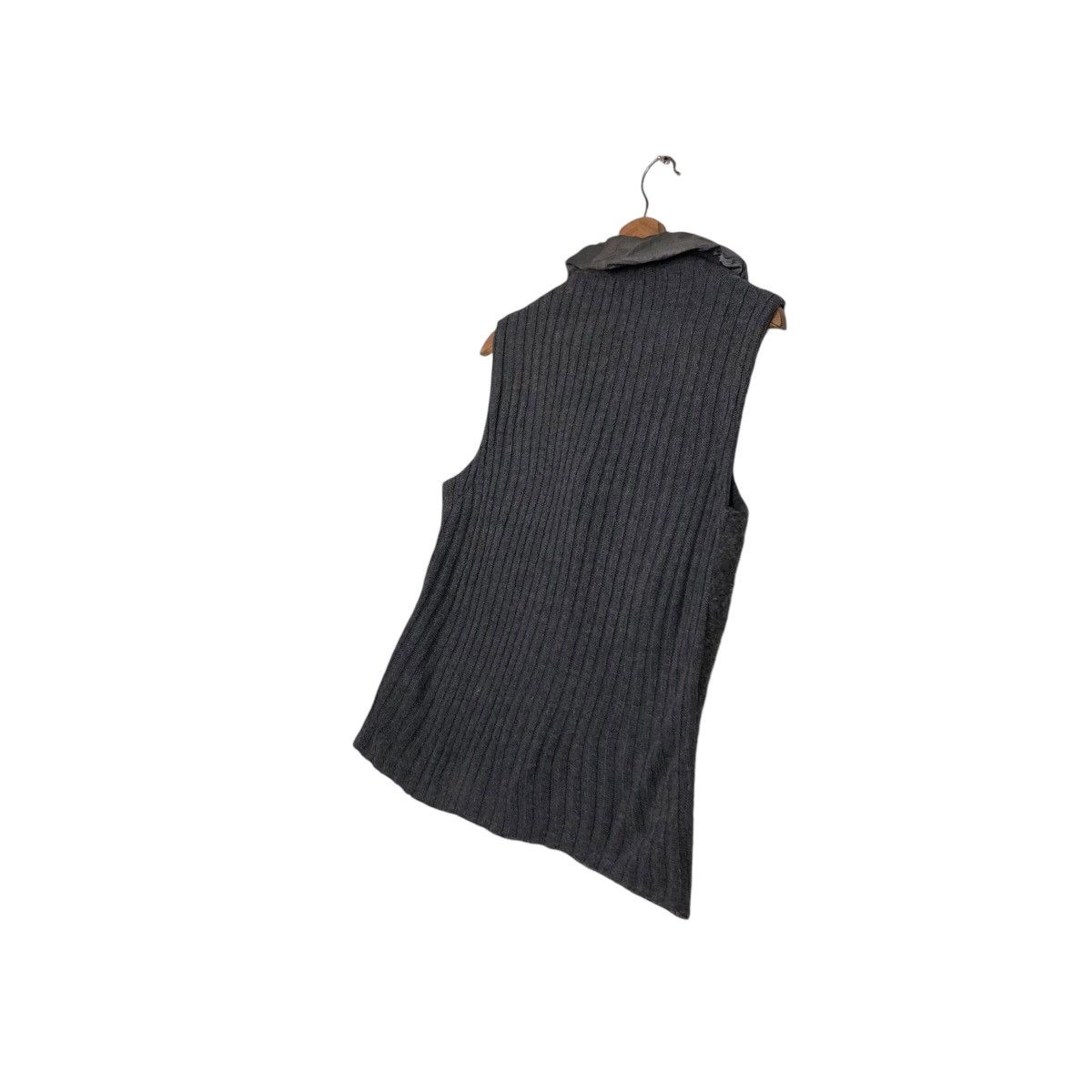 Vintage Vintage Pause Cafe Made in Italy Vest TankTop Runway Design Size US M / EU 48-50 / 2 - 11 Thumbnail
