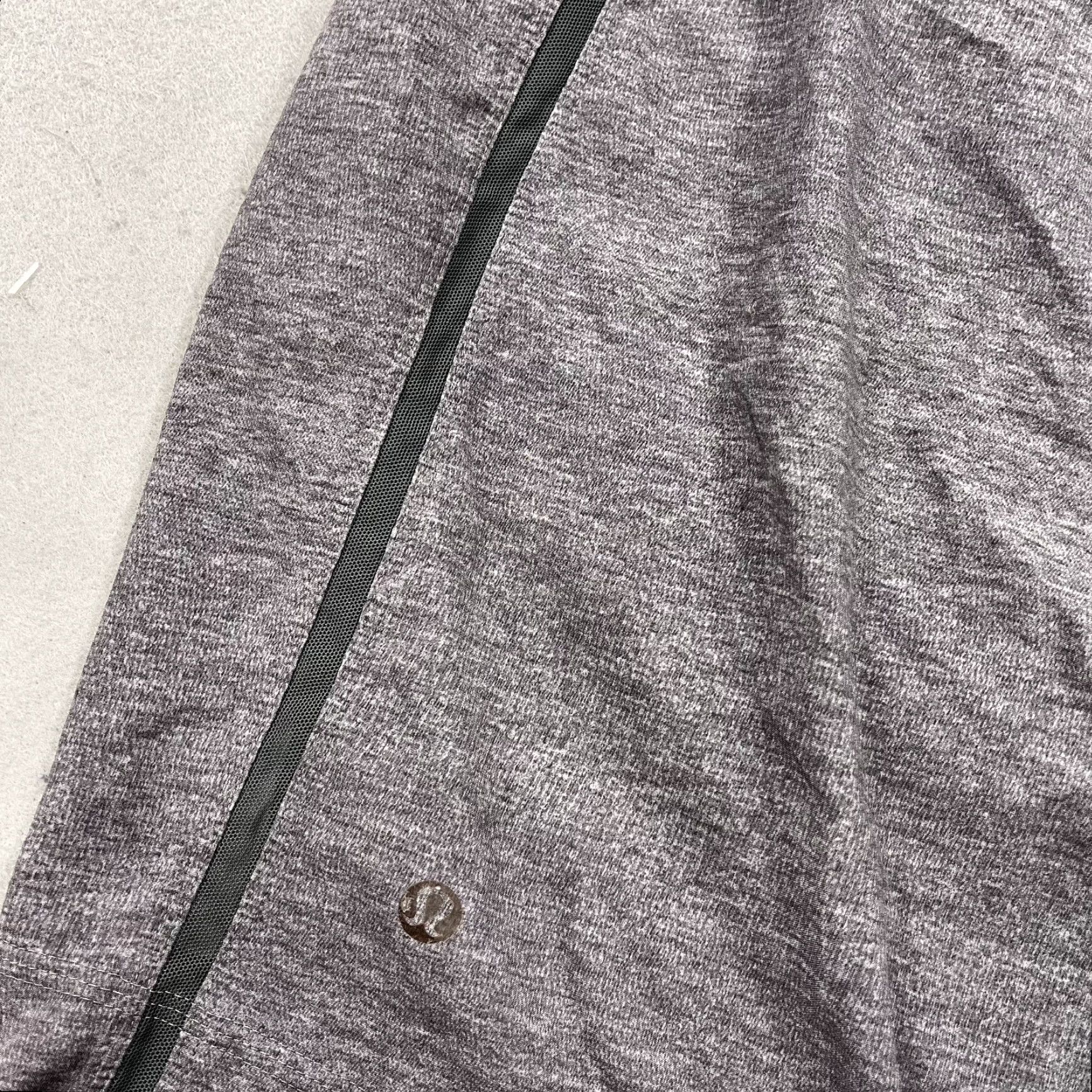 Lululemon Lululemon Shorts Mens Large Gray Heather Pace Breaker Lined 9 Inch Performance Size US 33 - 7 Thumbnail