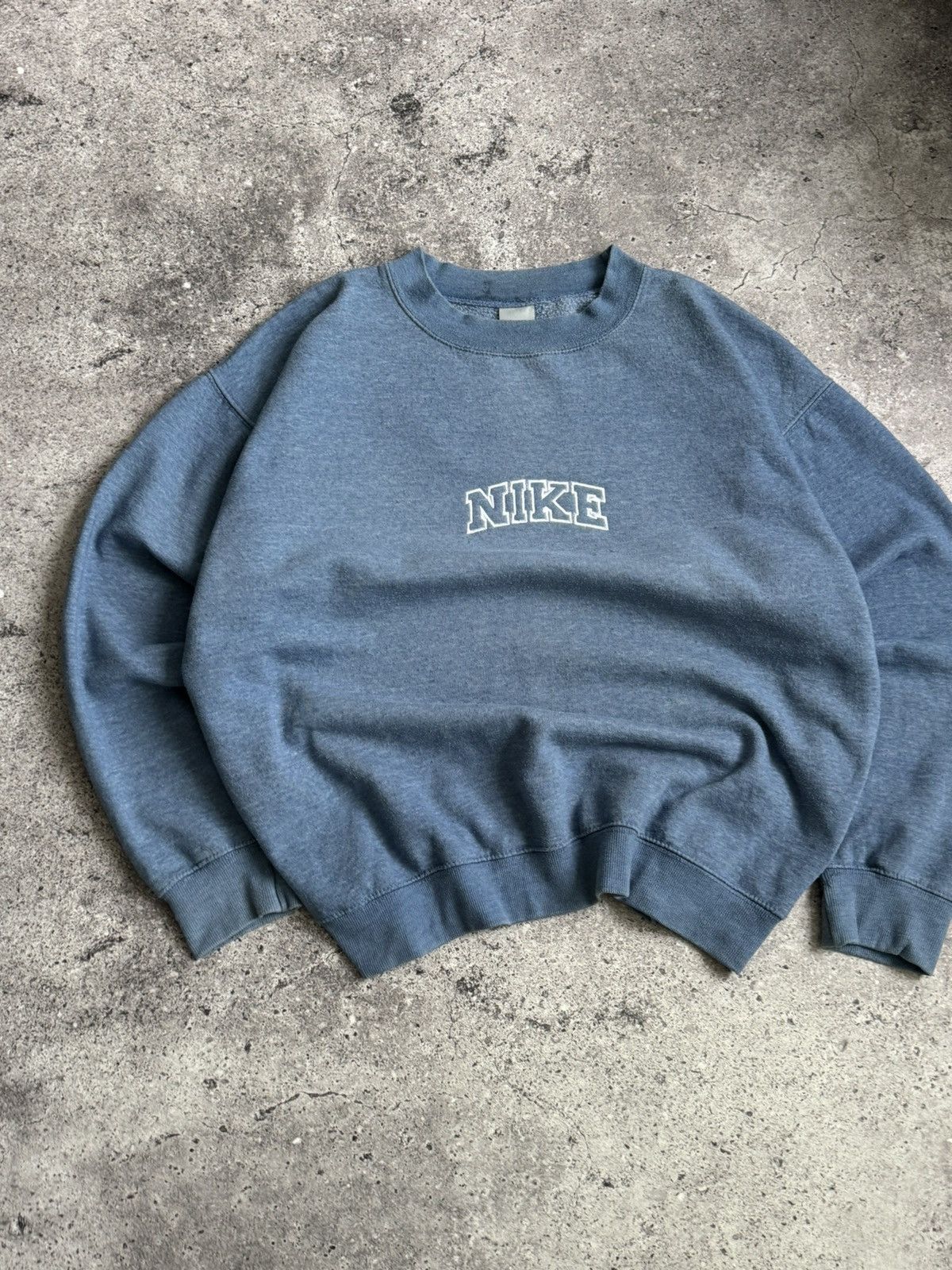 Nike × Vintage Vintage Nike oversized center logo Y2K sweatshirt Size US XL / EU 56 / 4 - 6 Thumbnail