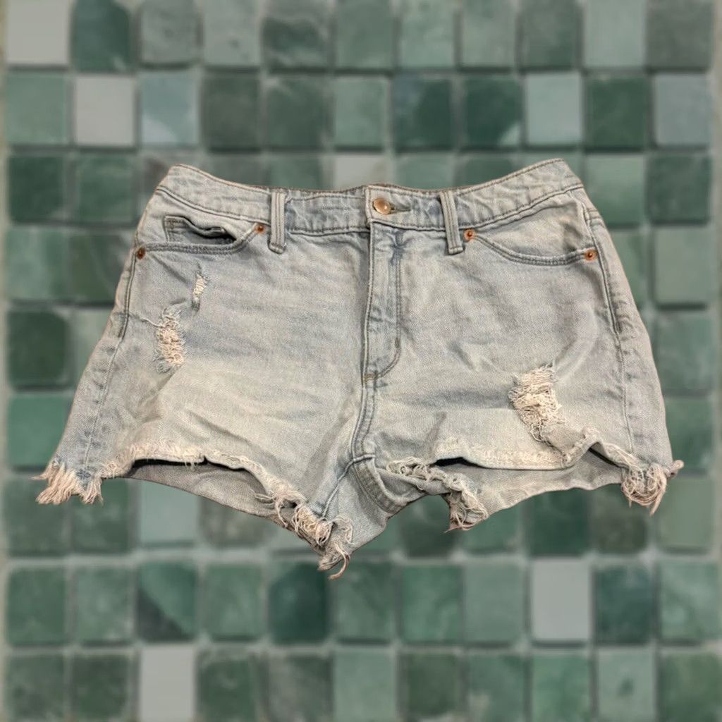 Vintage Universal Thread Women's Light Wash Denim Shorts Size 4/27 Size 27" / US 4 / IT 40 - 1 Thumbnail