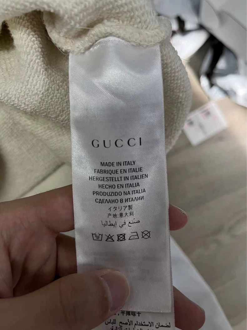 Gucci Gucci Strawberry-printed sweatshirt 2501-Nextarrow Size US M / EU 48-50 / 2 - 4 Thumbnail