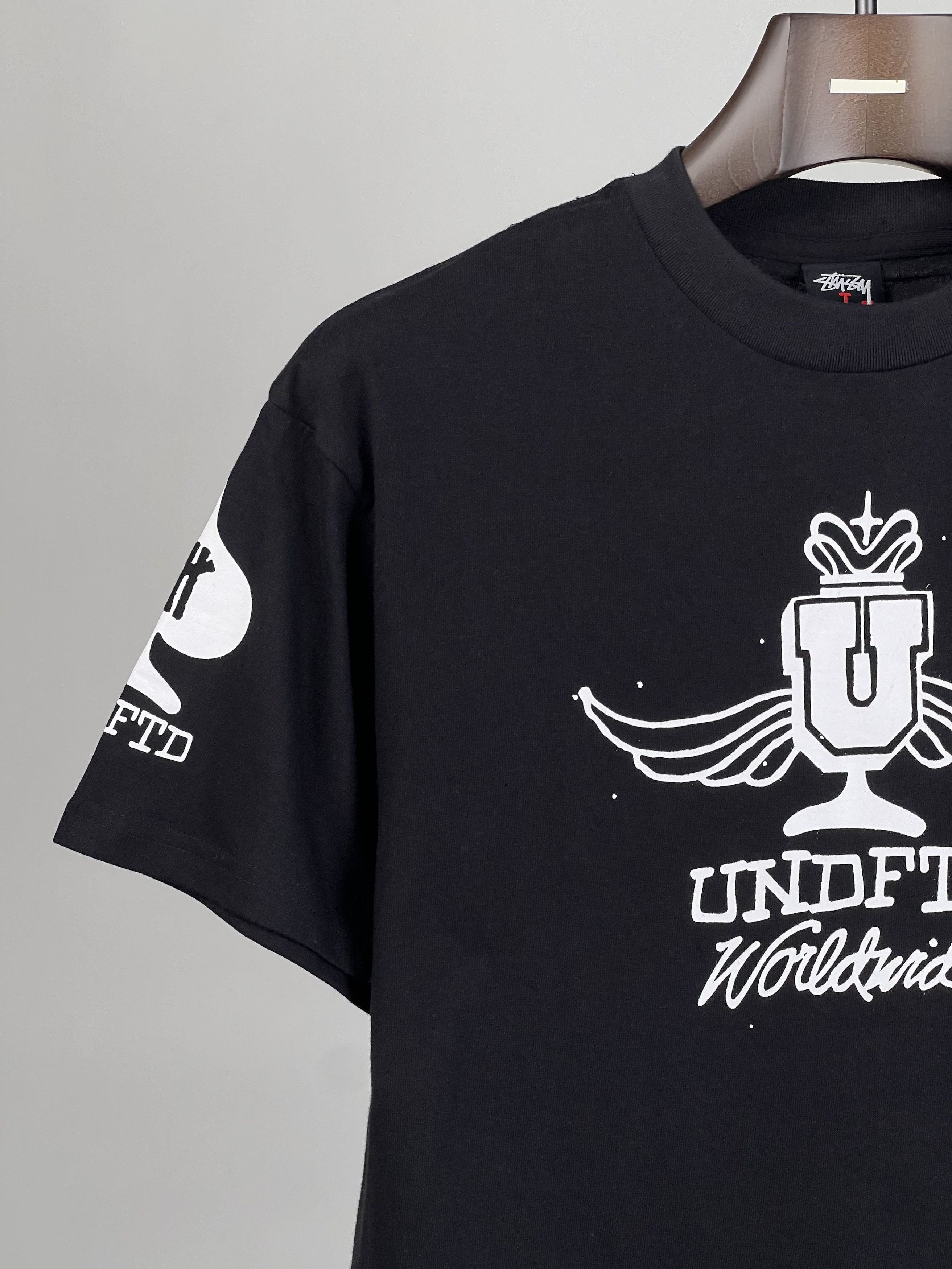 Stussy Brand new Worldwide T-shirt Black Limited Edition Size US L / EU 52-54 / 3 - 6 Thumbnail