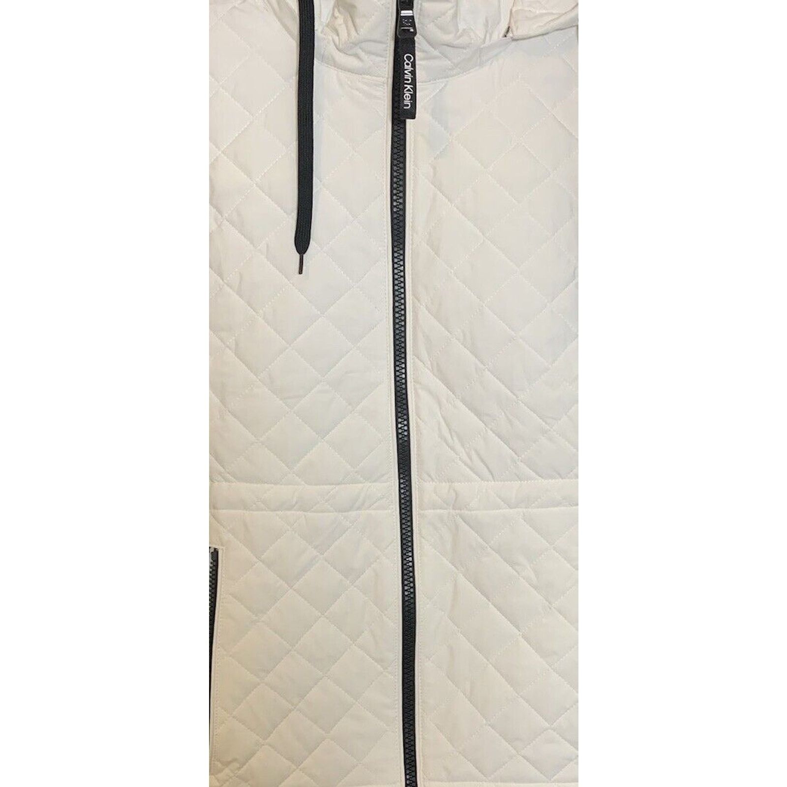 Calvin Klein Calvin Klein Diamond Quilted Jacket Removable Hood. Size L Size L / US 10 / IT 46 - 2 Thumbnail