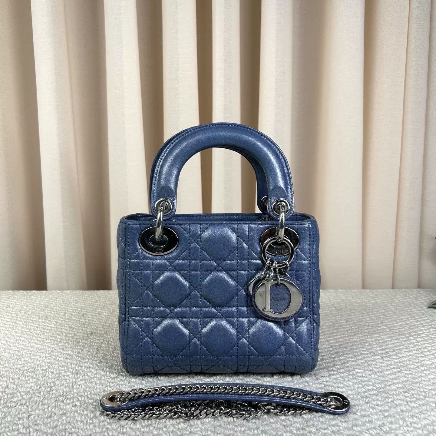 Dior Pre-loved Bag Very good condition Size ONE SIZE - 1 Thumbnail