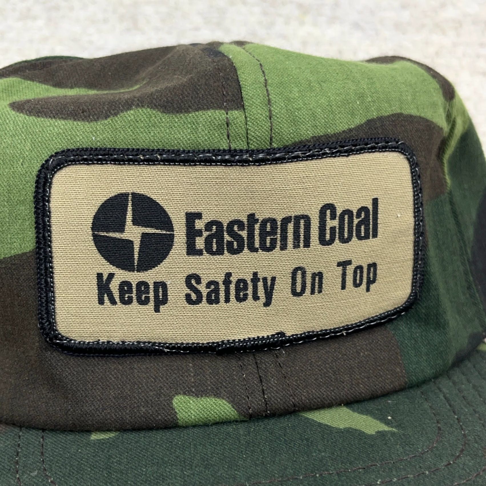Vintage VINTAGE Eastern Coal Trucker Hat Cap Camo Made In USA 80s Mining Co Patch WV Green Cotton Nylon Knit Adjustable Snapback Mens Hat Size ONE SIZE - 2 Thumbnail