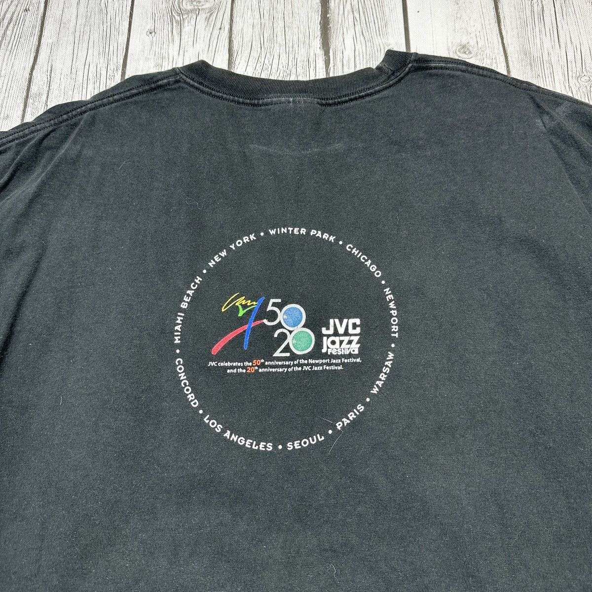Hanes × Vintage Vintage JVC Jazz Festival 2004 tee Size US XL / EU 56 / 4 - 4 Thumbnail