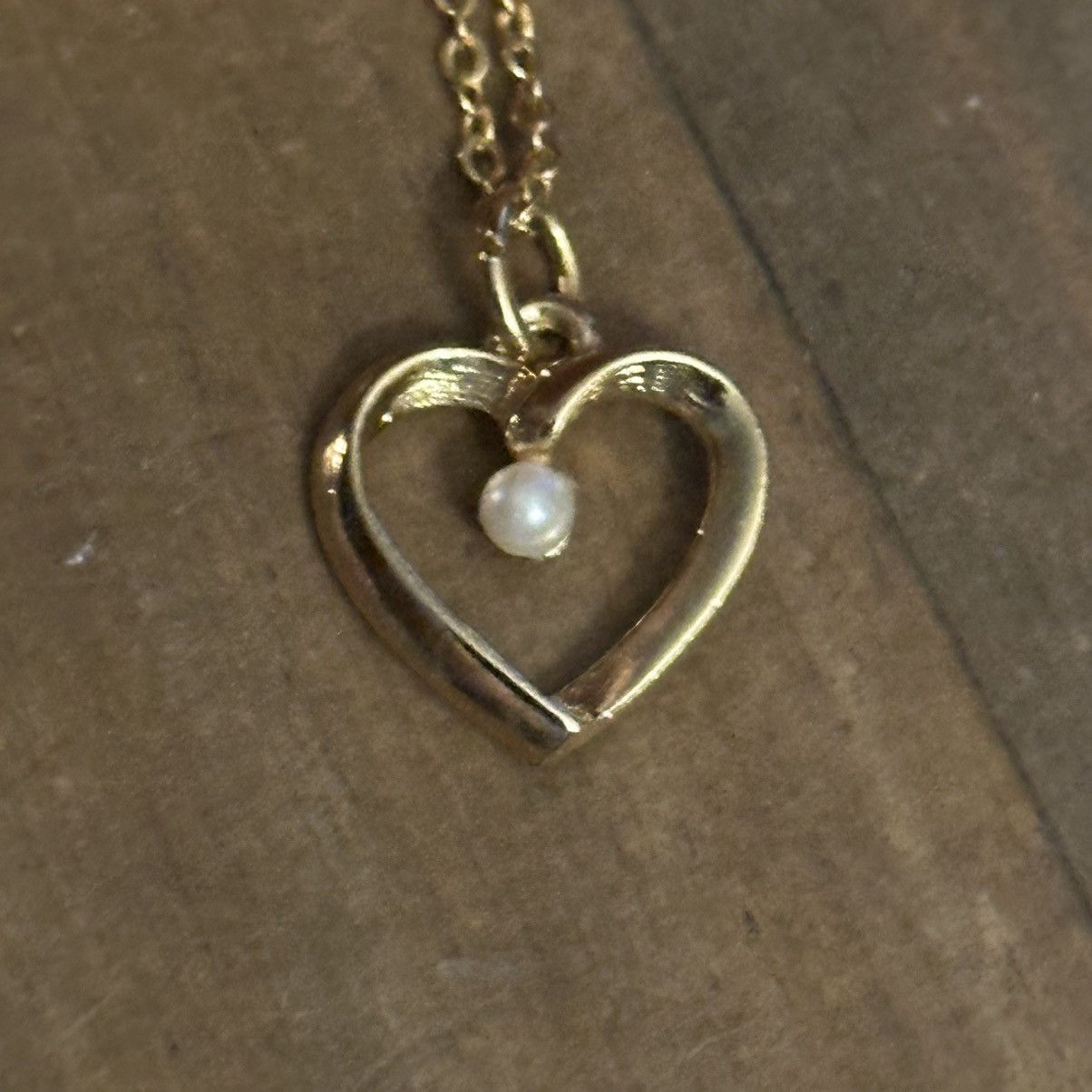Vintage Vintage gold tone open heart with pearl pendant necklace Size ONE SIZE - 3 Thumbnail