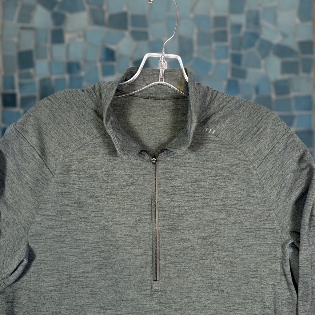 Lululemon Lululemon Surge Jacket Men’s L 1/2 Zip Pullover Athletic LM3CMXS Tech Heather Size US L / EU 52-54 / 3 - 1 Thumbnail